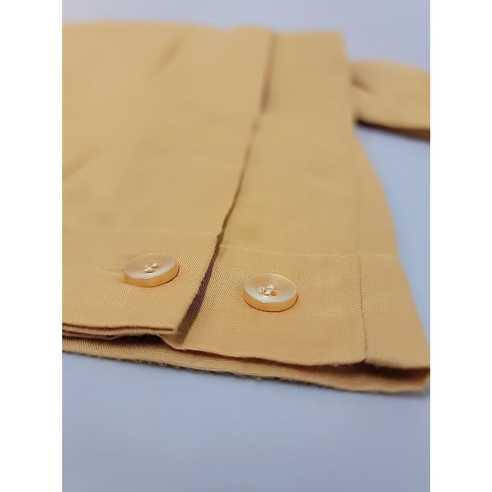 Vintage VINTAGE Hilton Button Front Shirt Mens M 1960s Yellow Cotton Blend Short Sleeve Art Deco 60s Fashion Distressed Size ONE SIZE - 6 Thumbnail
