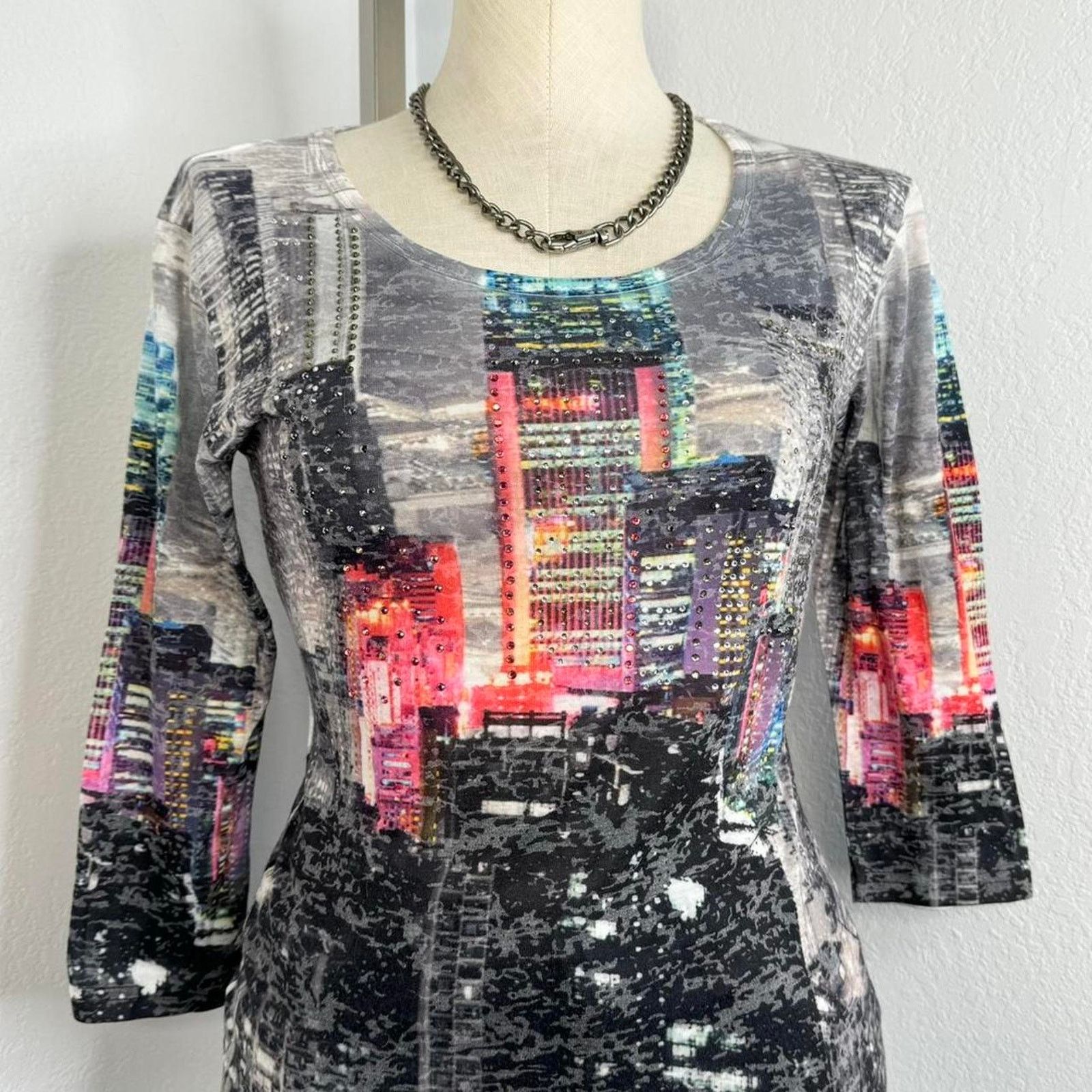 Vintage Y2K Cityscape Graphic Top Rhinestone Small Size S / US 4 / IT 40 - 3 Thumbnail