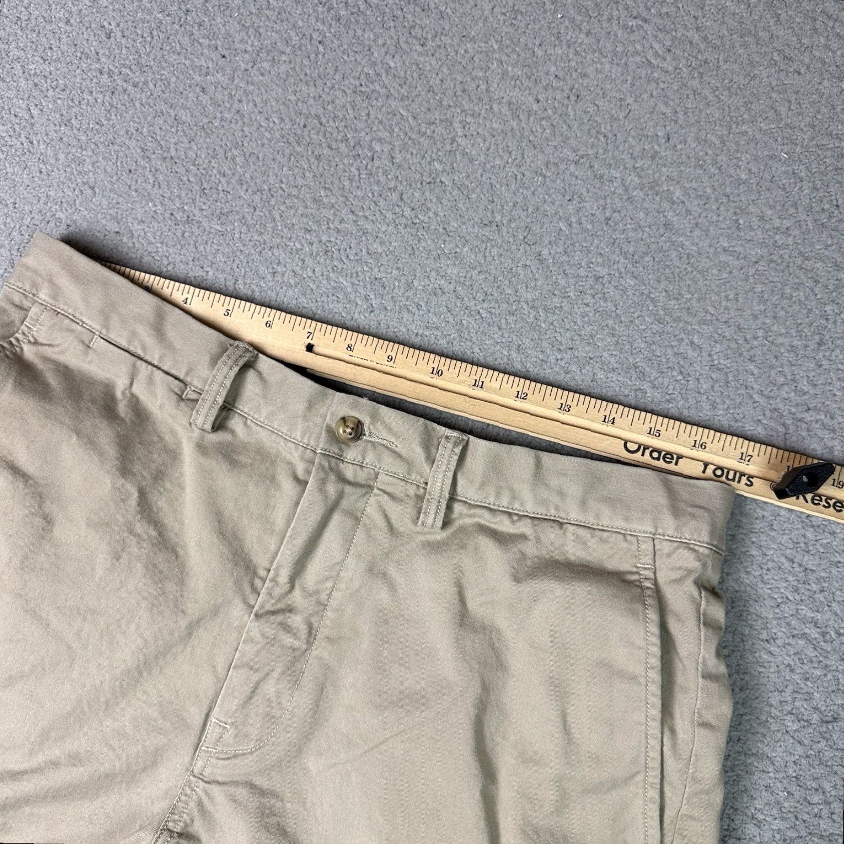 Polo Ralph Lauren Polo Ralph Lauren Chino Shorts Mens 34 Beige Stretch Classic Fit Beach Coastal Size US S / EU 44-46 / 1 - 6 Thumbnail
