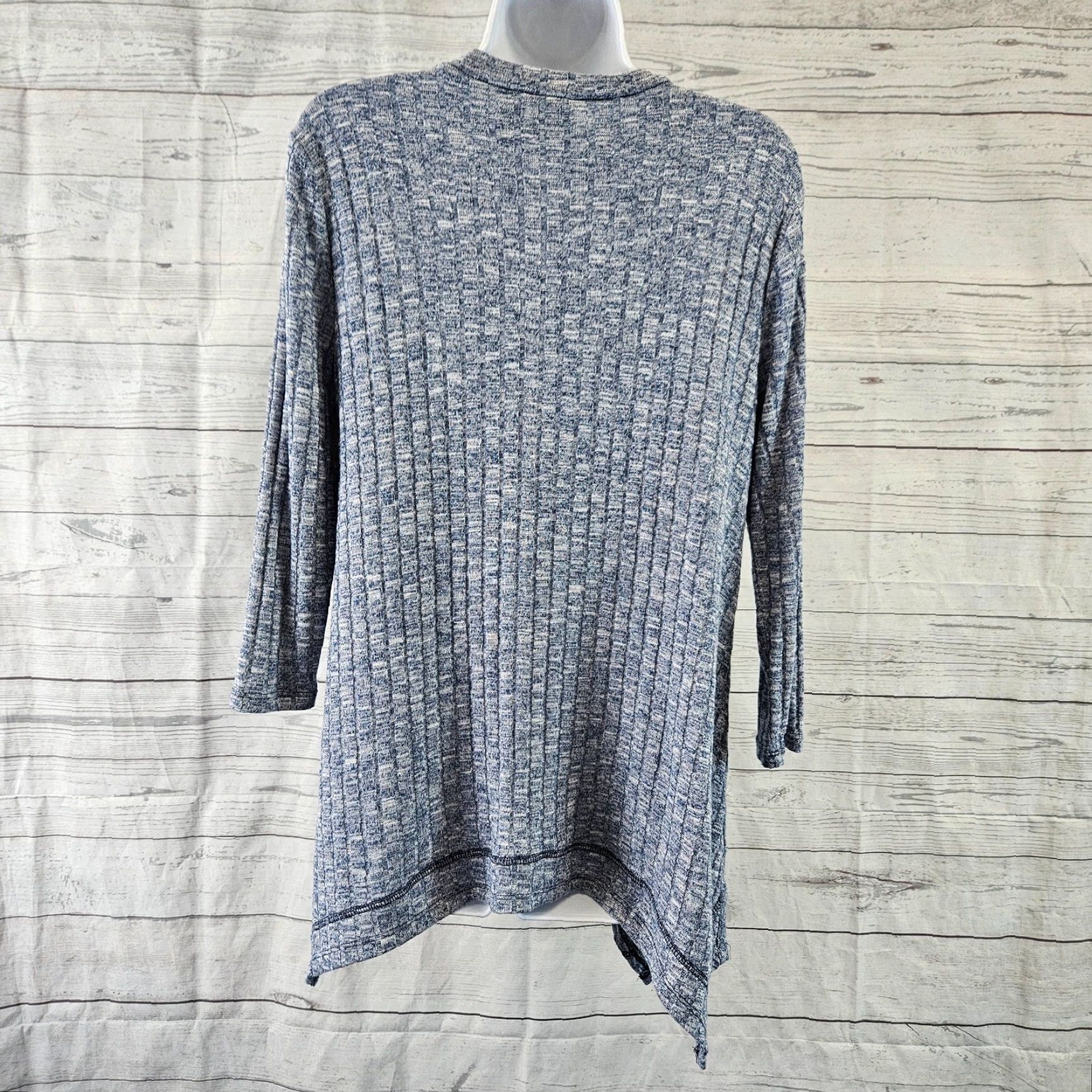 Vintage Chicos Zenergy Womens Top Sz M Blue Ribbed 3/4 Sleeve Rayon Blend Shirt Adult Medium Womens Size M / US 6-8 / IT 42-44 - 5 Thumbnail