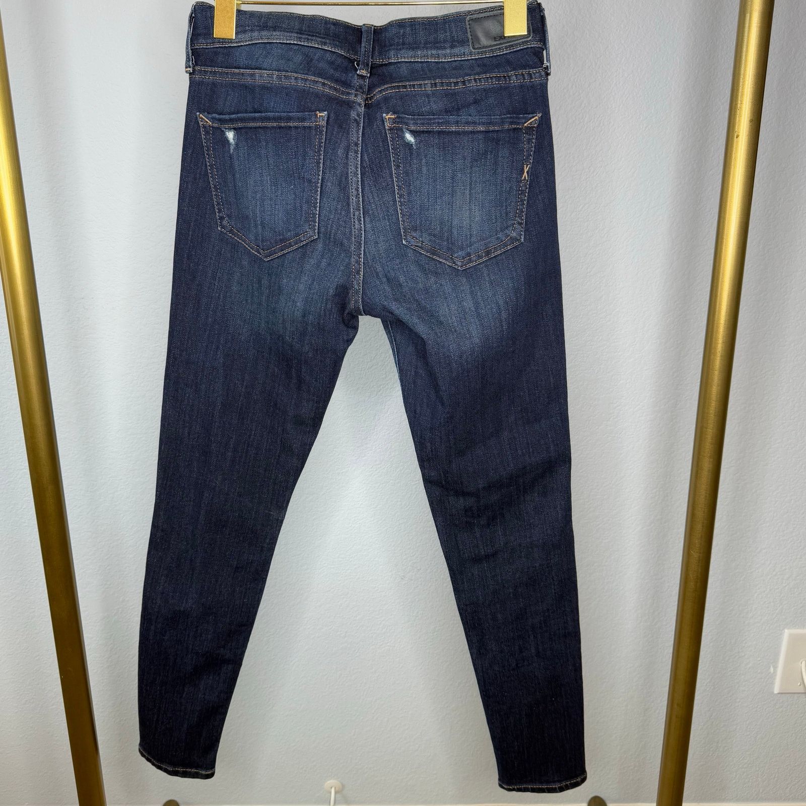 Express Express Women's Size 2 Short Jegging Jeans Size 26" / US 2 / IT 38 - 6 Thumbnail