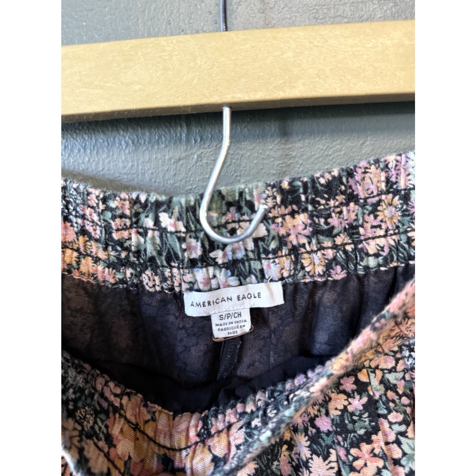 American Eagle Outfitters American Eagle Outfitters Skirt Women Floral Pattern Pull On S Multicolor Knee Length Flare Size 28" / US 6 / IT 42 - 3 Thumbnail
