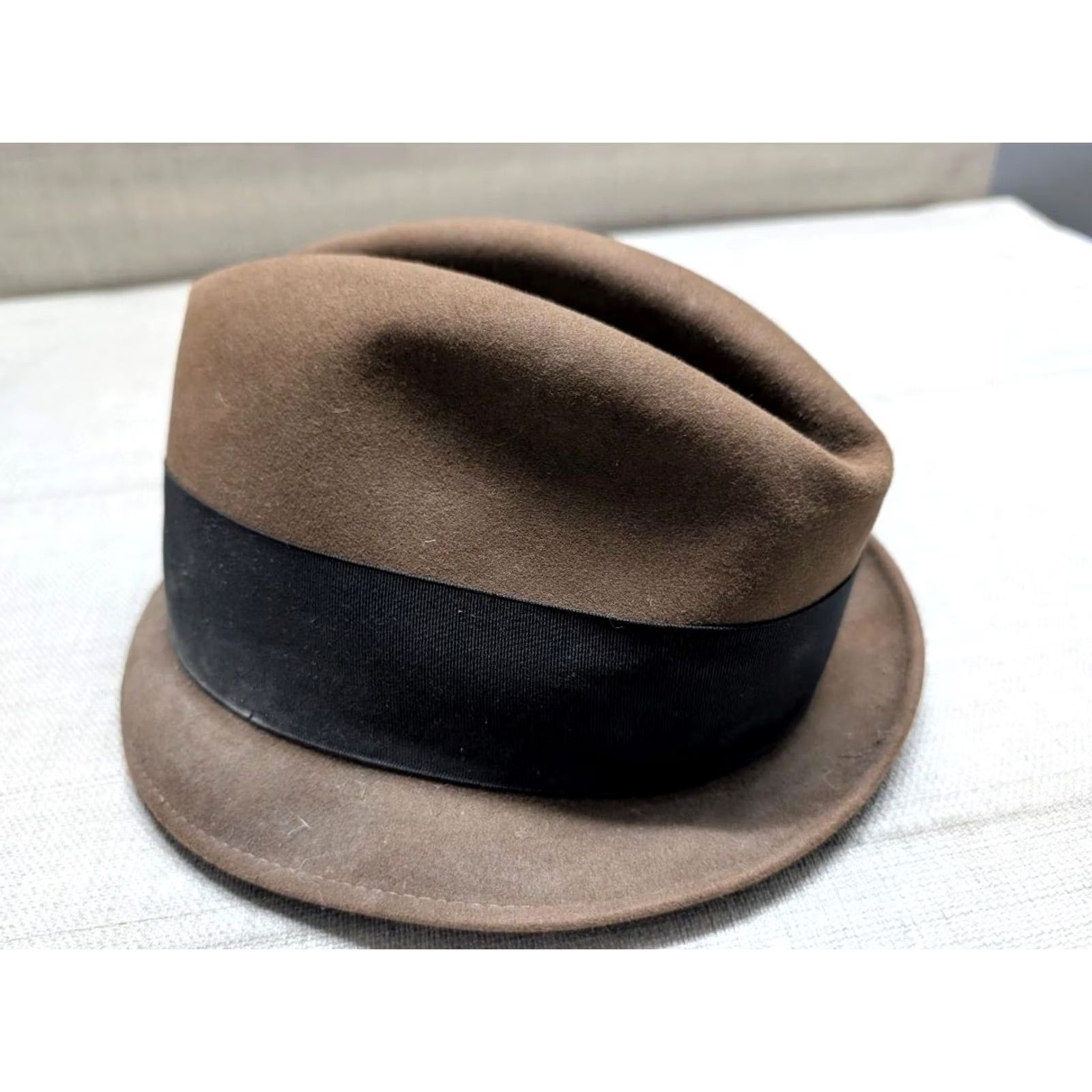 Vintage VINTAGE Berg fur felted beaver blend Fedora hat 7-1/8 brown Mens adult 1950s 57cm costume style Size ONE SIZE - 3 Thumbnail