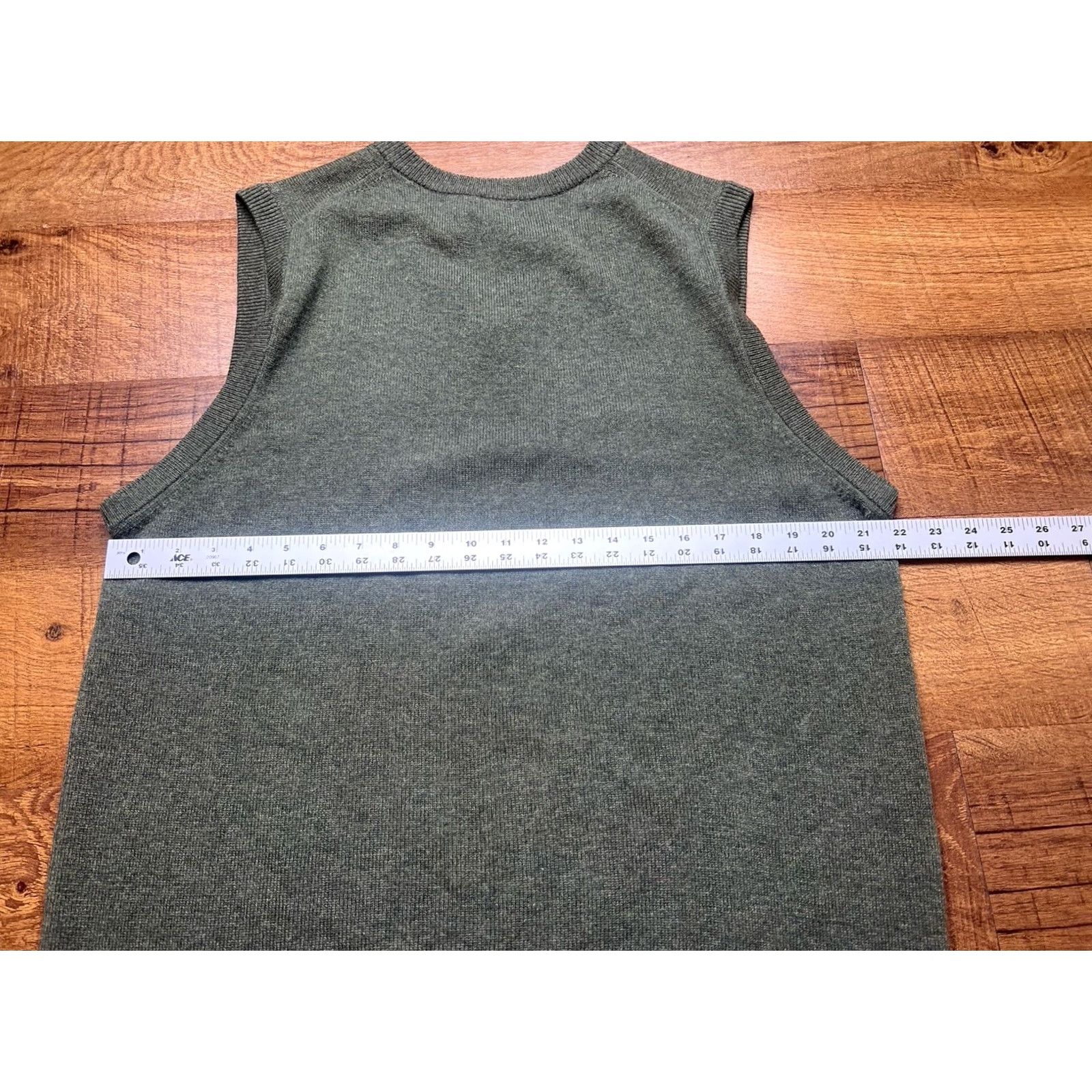 Vintage VINTAGE LL Bean Vest Shirt Mens LT Green 100% Lambs Wool V-Neck Knit All Seasons Classic Preppy Size US L / EU 52-54 / 3 - 5 Thumbnail