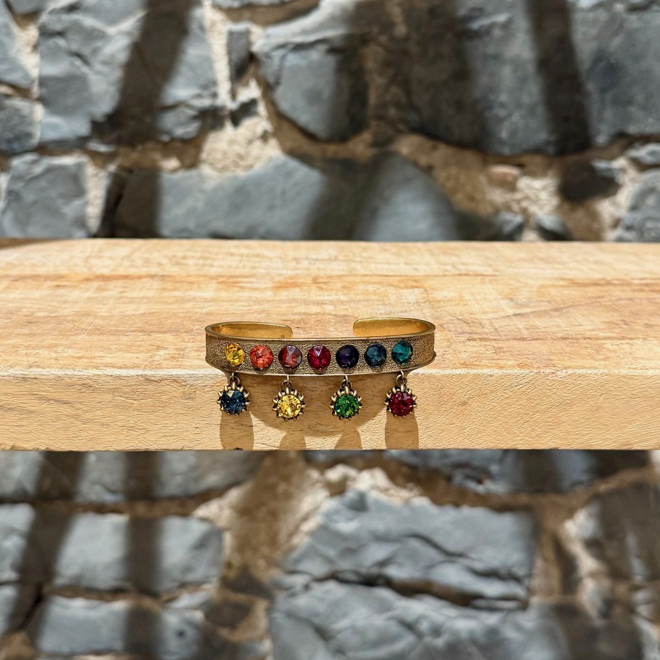 Gucci Gucci Crystal Embellished Multicolour Stones Cuff Bracelet Size ONE SIZE - 1 Thumbnail