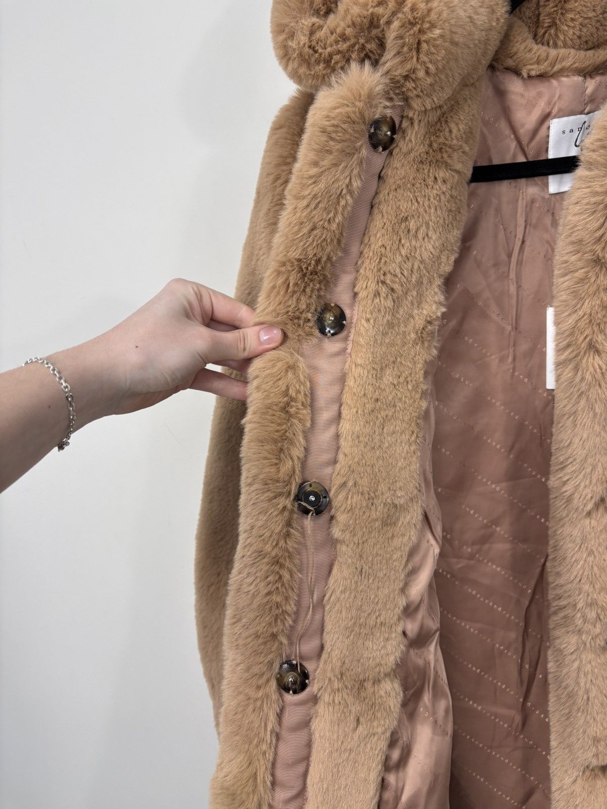 Sandro Sandro Paris NWT Women’s Mirage Long Jacket Faux Fur Hooded Size XS / US 0-2 / IT 36-38 - 9 Thumbnail