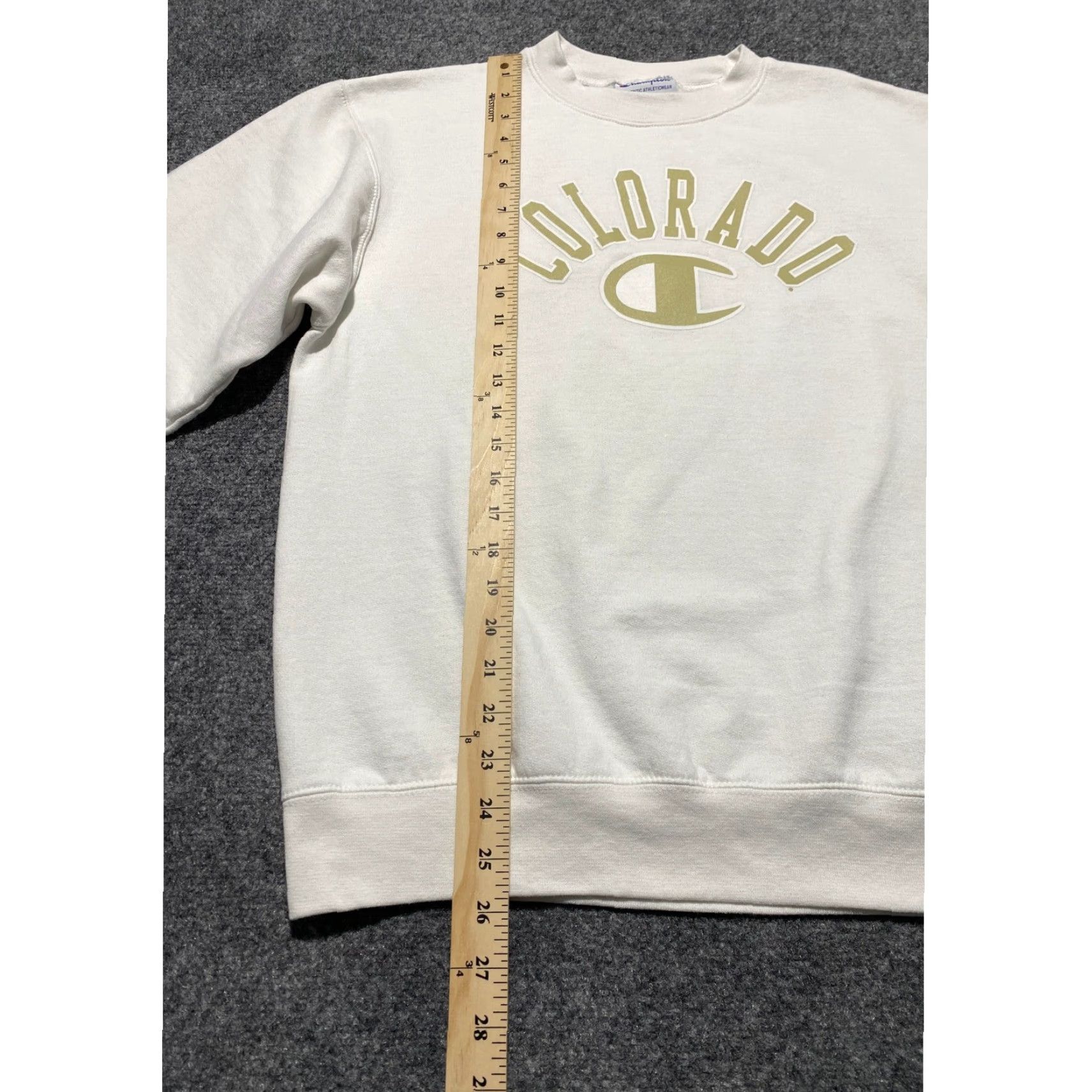 Champion Champion Colorado Crewneck Sweatshirt Mens M White Logo Embroidered Graphic Pullover Regular Fit Clothing Crew Neck All Seasons Size US M / EU 48-50 / 2 - 5 Thumbnail