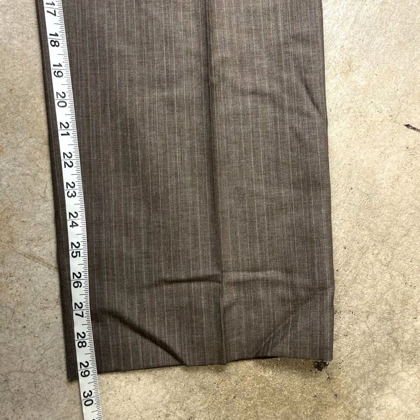 Stafford VINTAGE Stafford Dress Pants Mens 32 Gray 90s Pleated Trousers Size 32x30 grey brown stripe Size US 32 / EU 48 - 5 Thumbnail