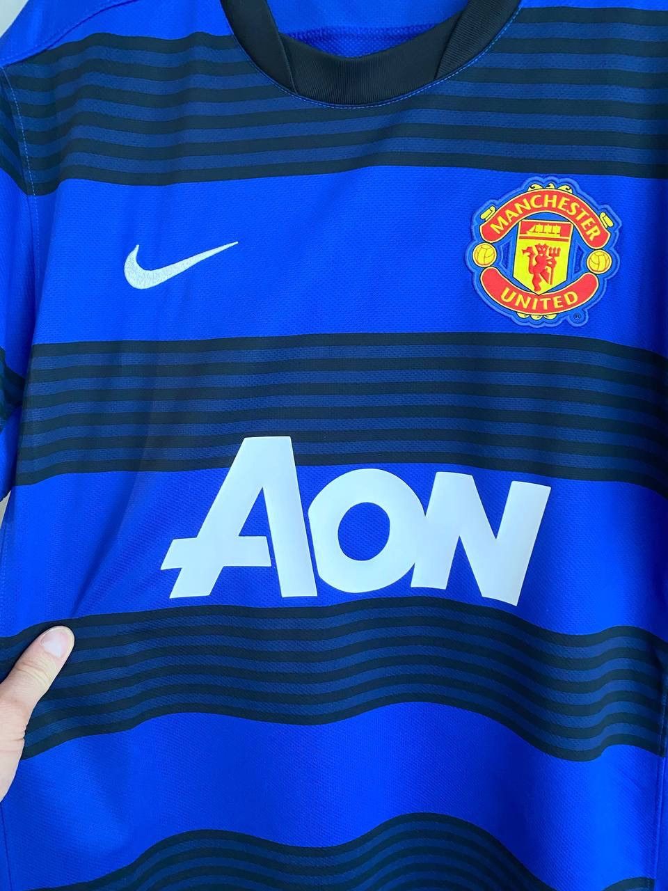 Nike Nike Manchester United 2011/2012 Away Soccer Jersey, Size L Size US L / EU 52-54 / 3 - 6 Thumbnail