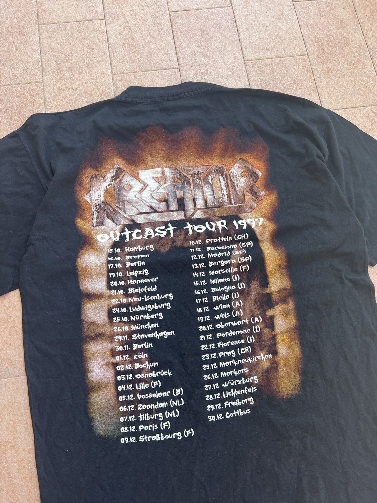 Band Tees × Vintage Vintage 90s Kreator 1997 Outcast Tour Tee Size US XL / EU 56 / 4 - 2 Thumbnail