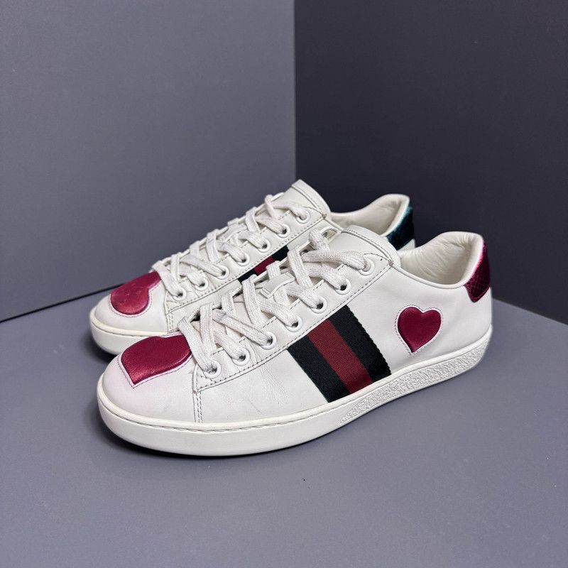 Gucci Gucci Ace Heart Pattern Sneakers for Women 0079 Size US 8 / IT 38 - 1 Thumbnail
