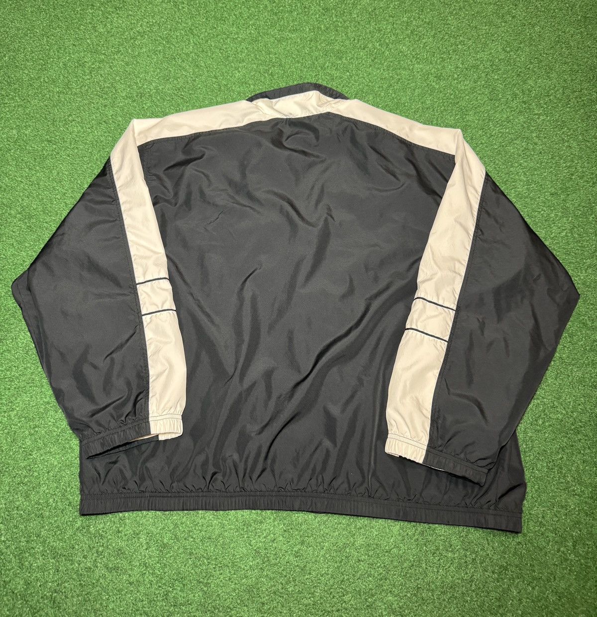 Nike Vintage Nike Windbreaker XL Boxy 28x28 90s Jacket Size US XL / EU 56 / 4 - 5 Thumbnail