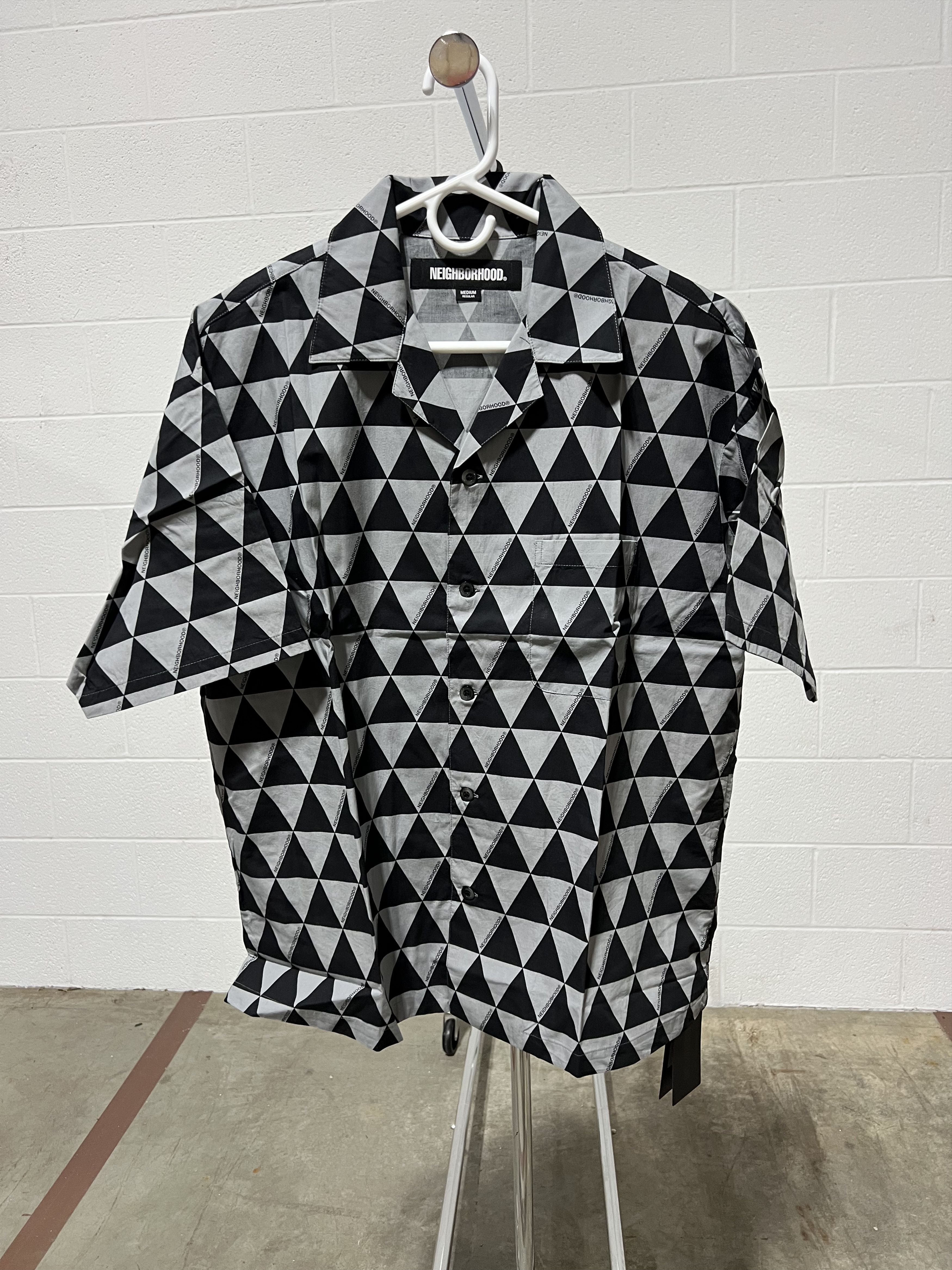 Neighborhood Neighborhood Triangle Pattern Hawaiian Shirt 'Grey' Size US M / EU 48-50 / 2 - 1 Thumbnail