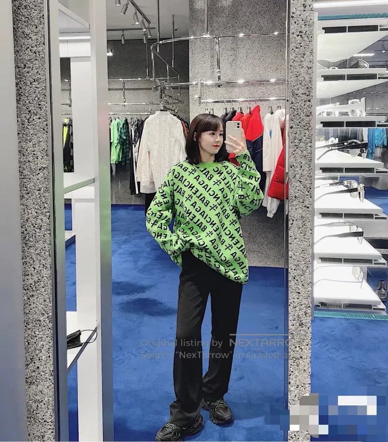 Balenciaga Balenciaga Ox Year Limited Green Logo Sweater, XS Size Size US XS / EU 42 / 0 - 8 Thumbnail