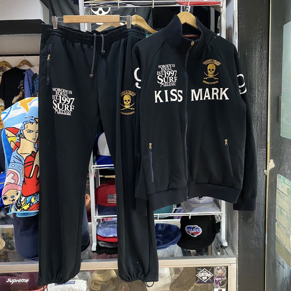 image of Vintage Kissmark Hoodie Zipper Sweater And Sweatpants in Black, Men's (Size Large)