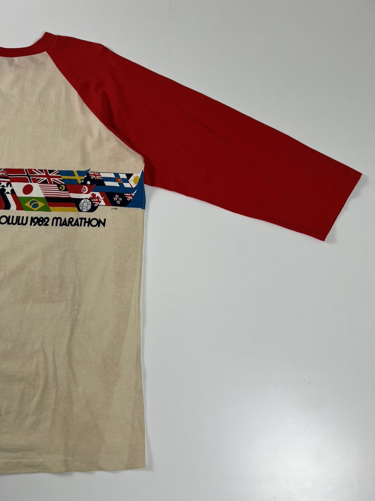 Vintage Vintage 1982 Honolulu Marathon Long Sleeve Tshirt Size US XL / EU 56 / 4 - 11 Thumbnail