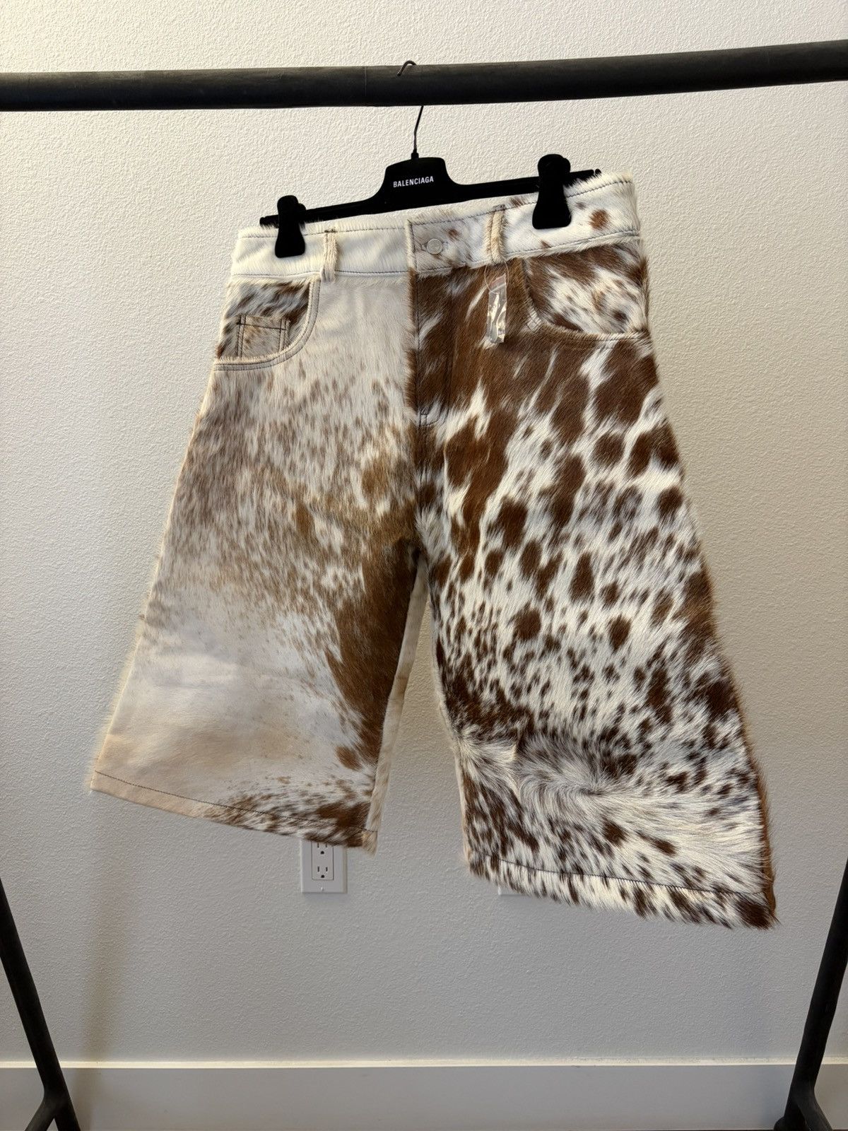 NYRVA Tan Cowhide Leather Shorts Size US 36 / EU 52 - 1 Thumbnail