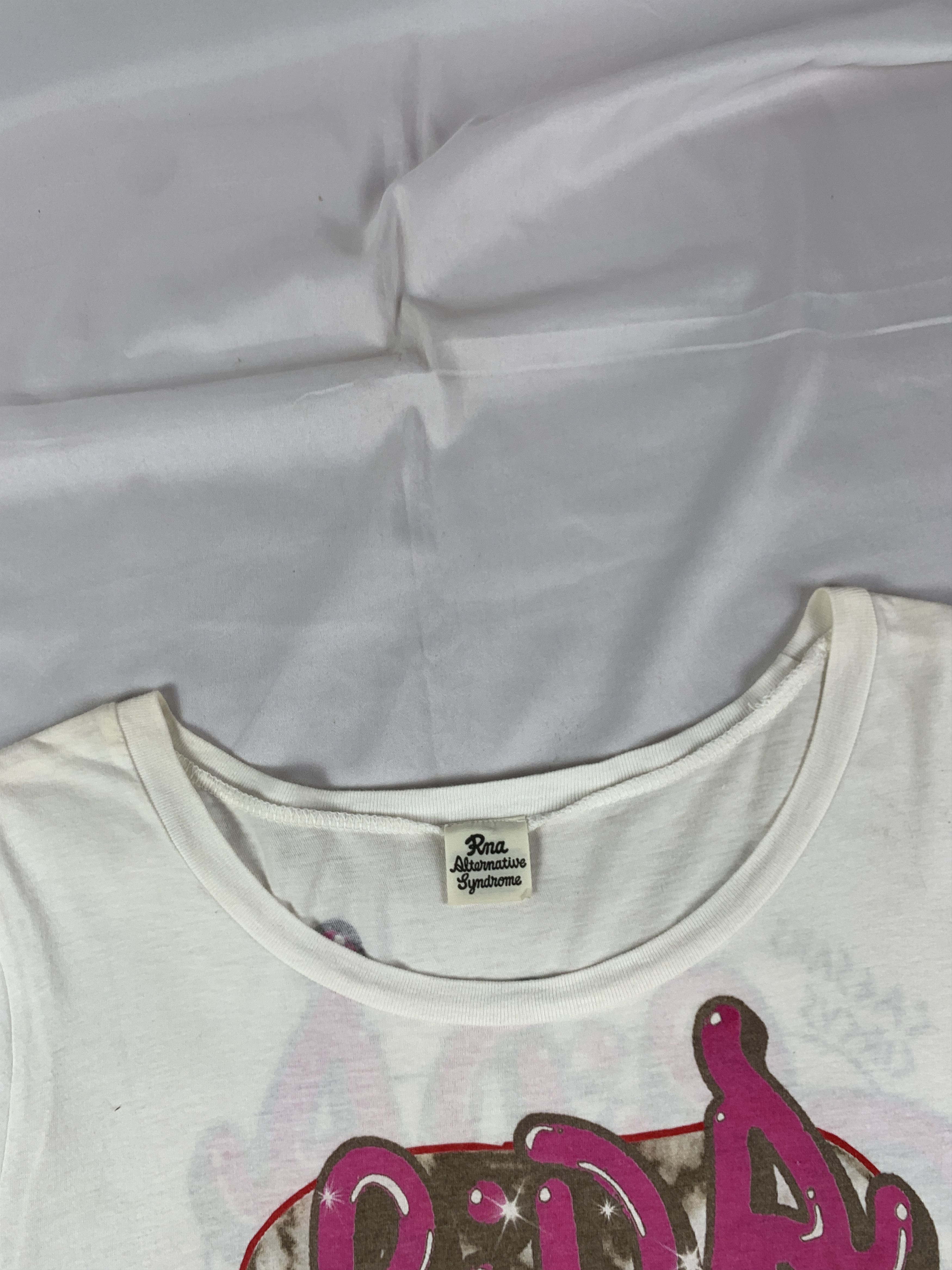 Japanese Brand RnA White Girl Graphic Longsleeve Tee (M) Size M / US 6-8 / IT 42-44 - 7 Thumbnail