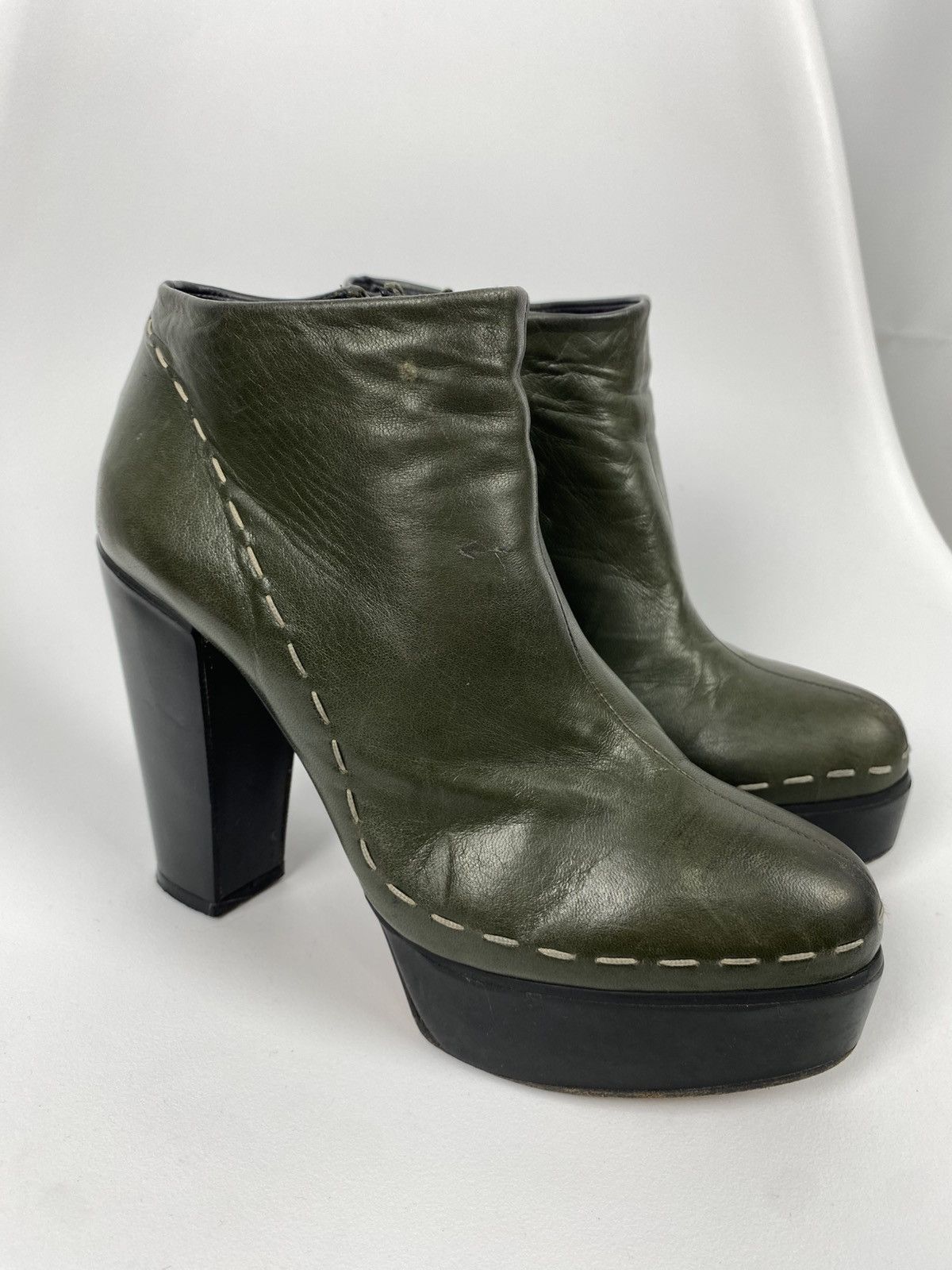 Chloe Chloe Genuine Leather Ankle Boots size 36.5 Size US 6.5 / IT 36.5 - 1 Thumbnail