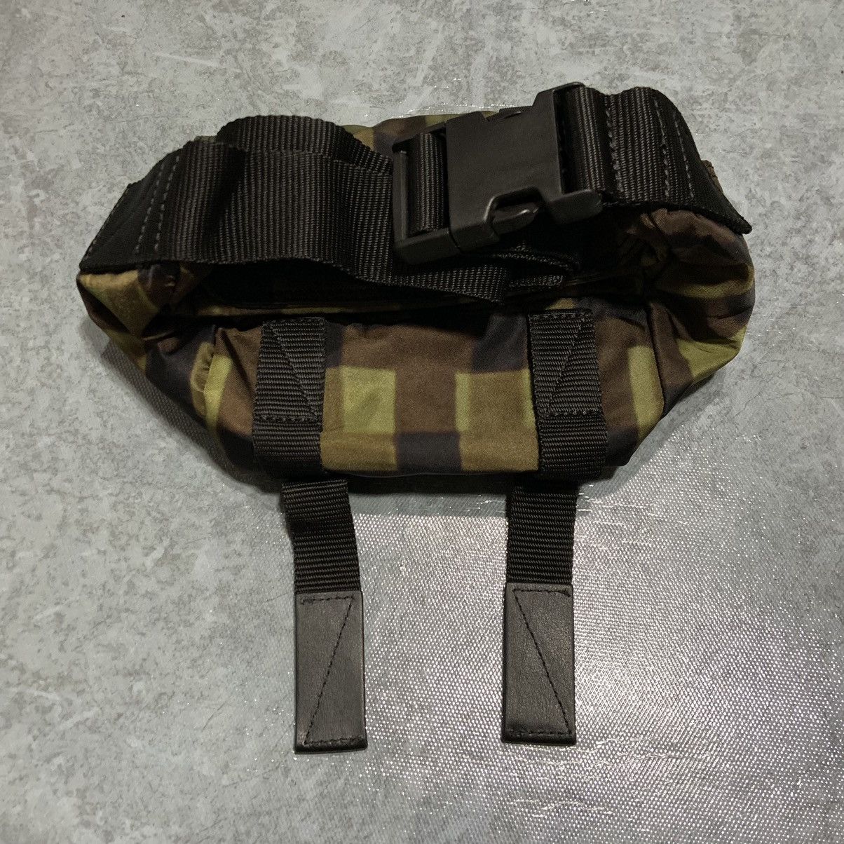 Dries Van Noten Dries Van Noten - Len Lye - SS21 - Nylon Waist Bag Size ONE SIZE - 4 Thumbnail