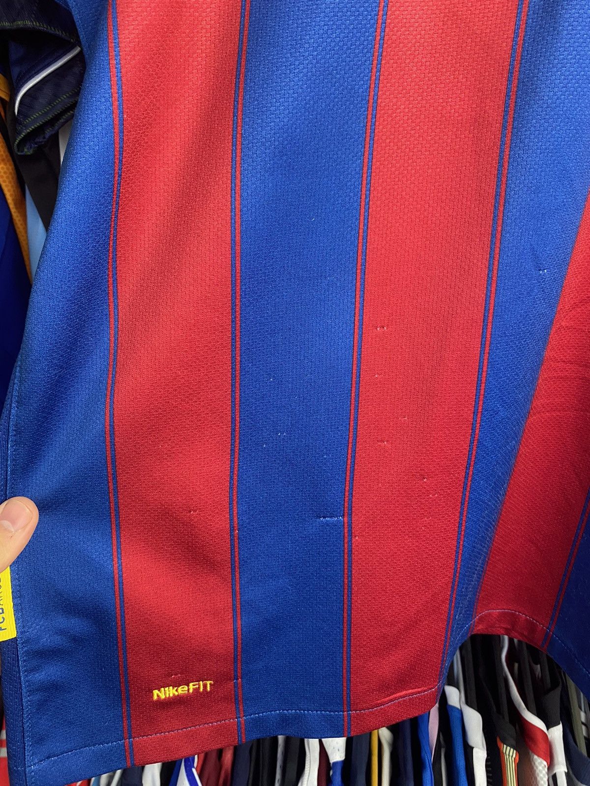 Nike 2009/10 NIKE BARCELONA 10 MESSI SOCCER FOOTBALL JERSEY SHIRT Size US M / EU 48-50 / 2 - 7 Thumbnail