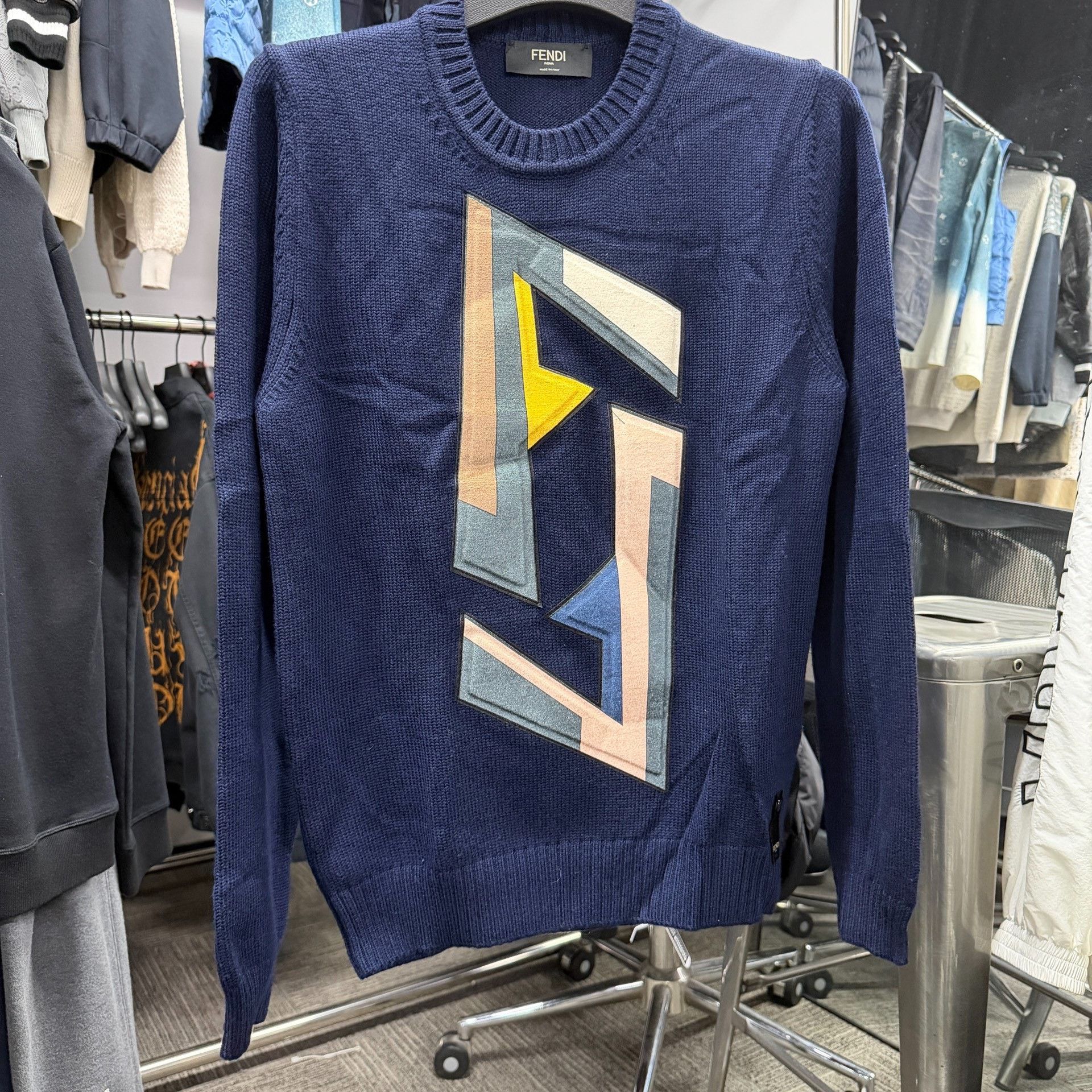 Fendi Fendi Retro Sweater 46 Men Size US L / EU 52-54 / 3 - 1 Thumbnail