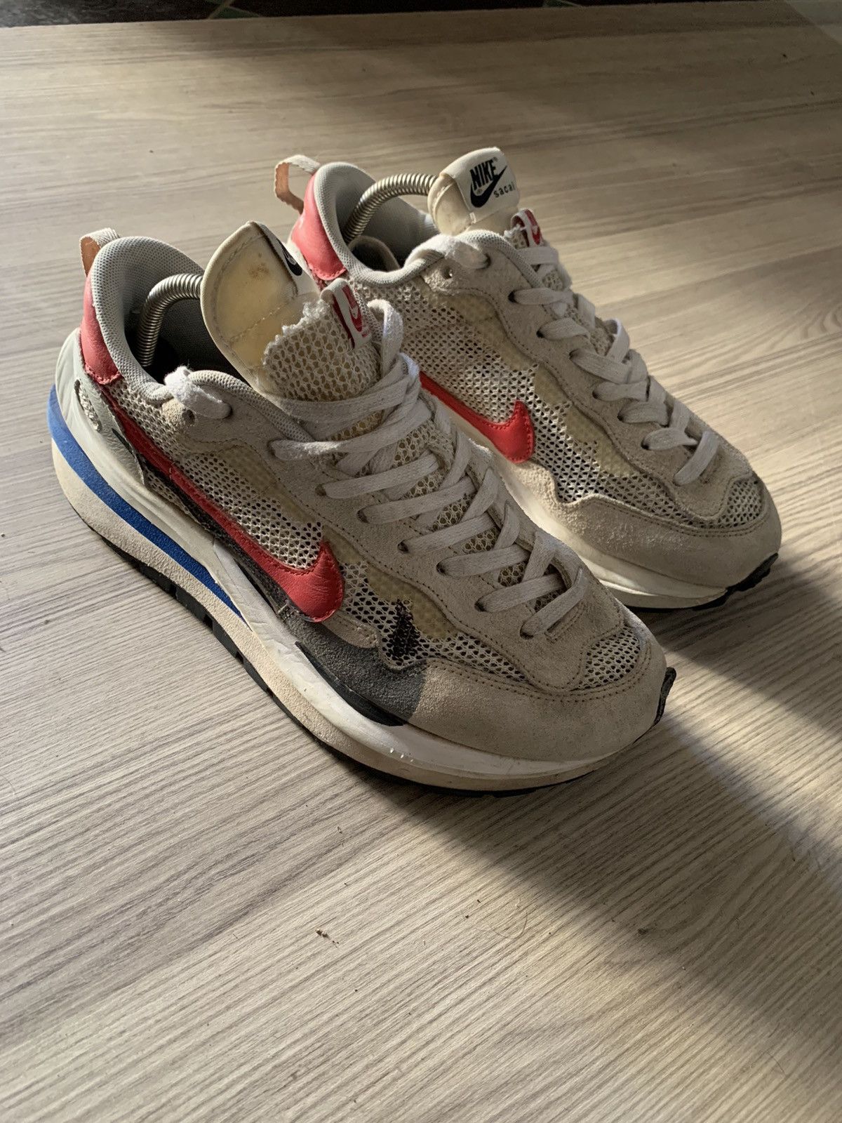 Nike × Sacai Nike x Sacai VaporWaffle Sport Fuchsia Game Royal sneaker Size US 9 / EU 42 - 3 Thumbnail