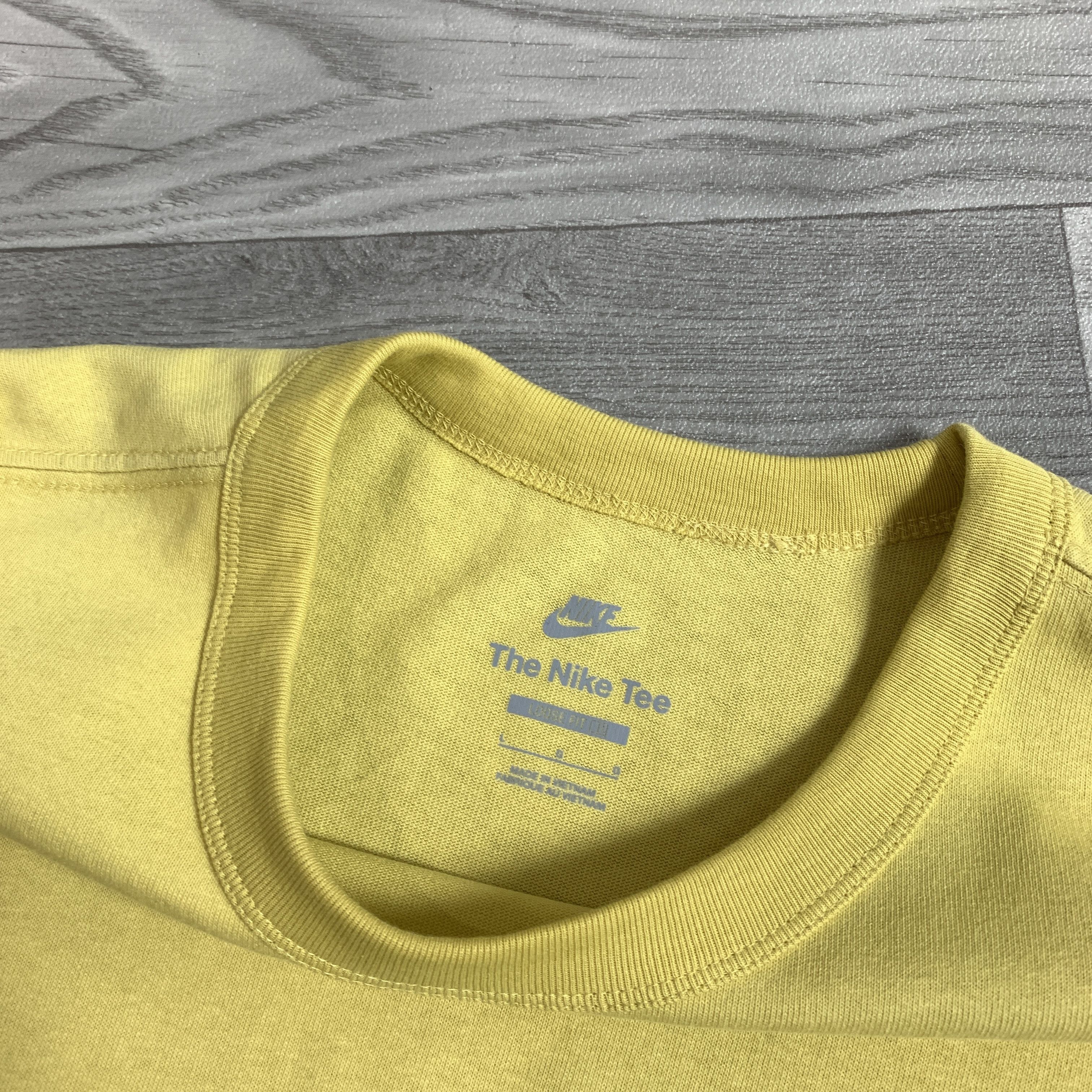 Nike Nike NSW Premium Centre Swoosh Yellow Oversize Tee Shirt L Size US L / EU 52-54 / 3 - 5 Thumbnail