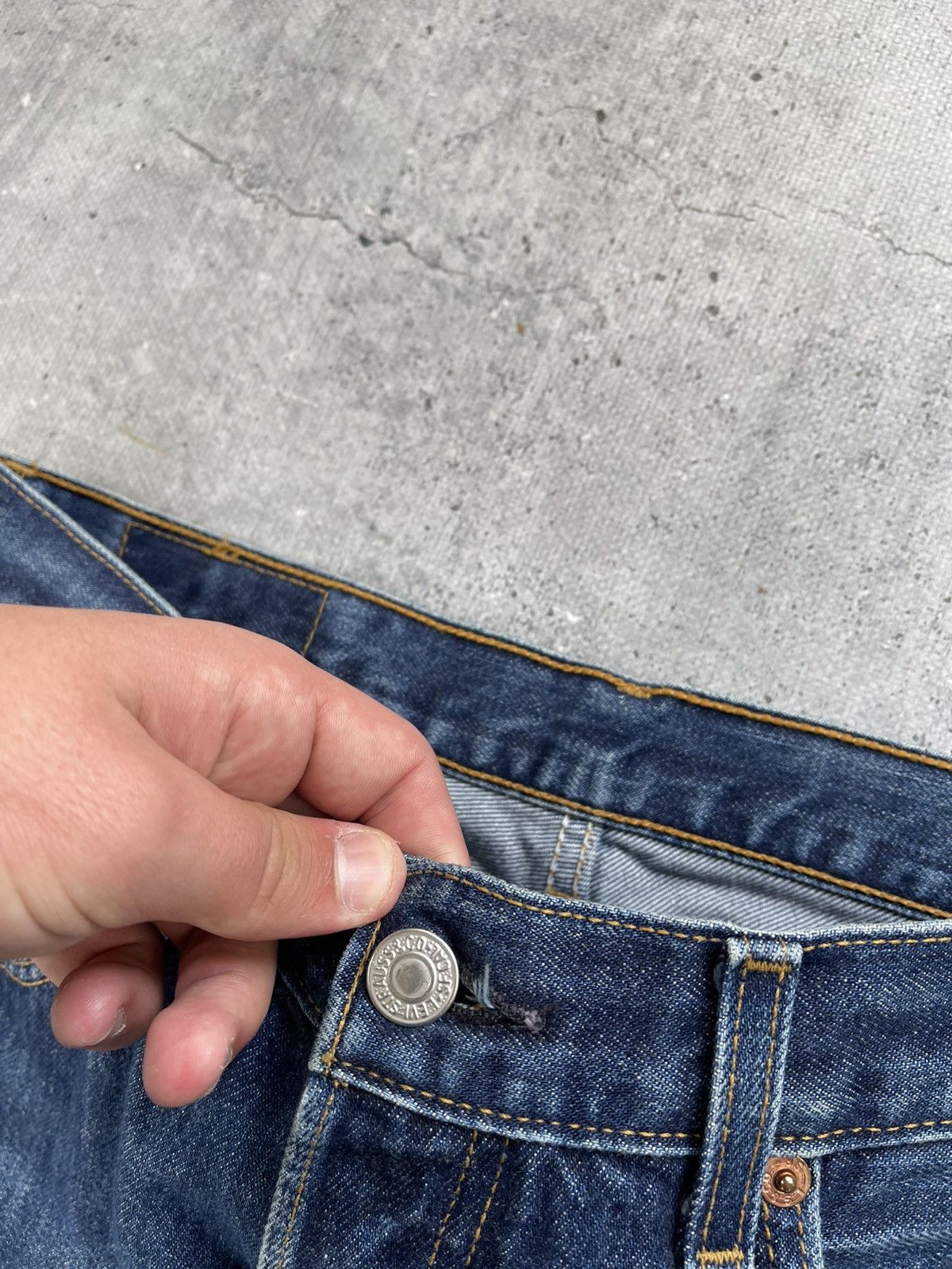 Jean × Levi's × Vintage Jeans LEVIS 501 Vintage Wash Blue Denim 90s Size US 33 - 6 Thumbnail
