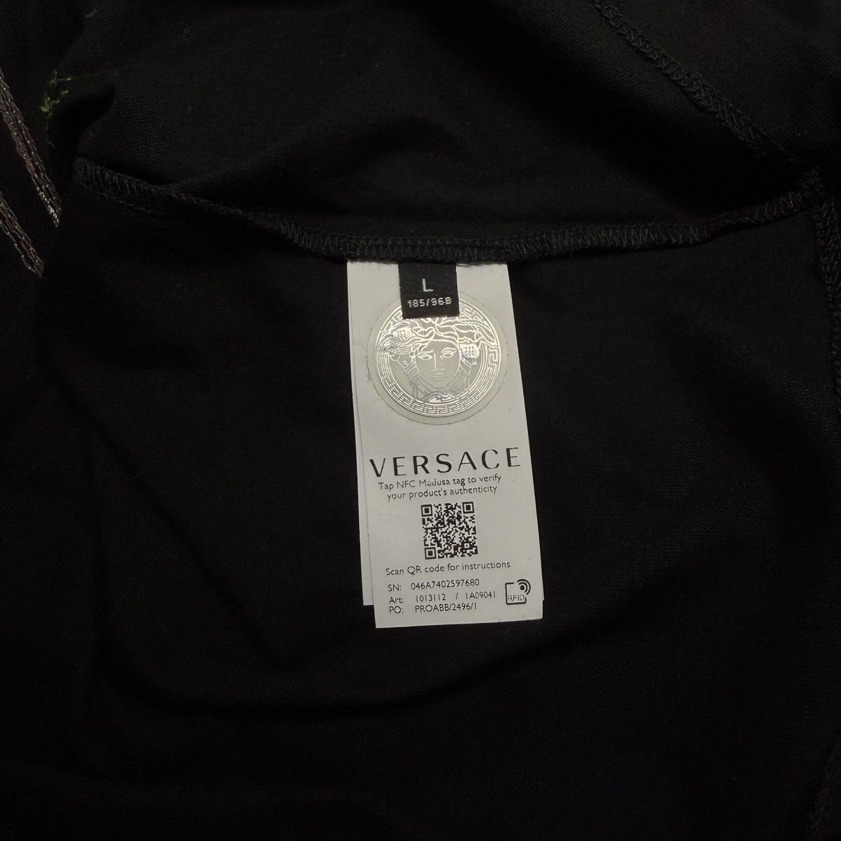 Versace €1300 Versace BNWT Men’s Blinding Lights T-Shirt Size L Size US L / EU 52-54 / 3 - 7 Thumbnail