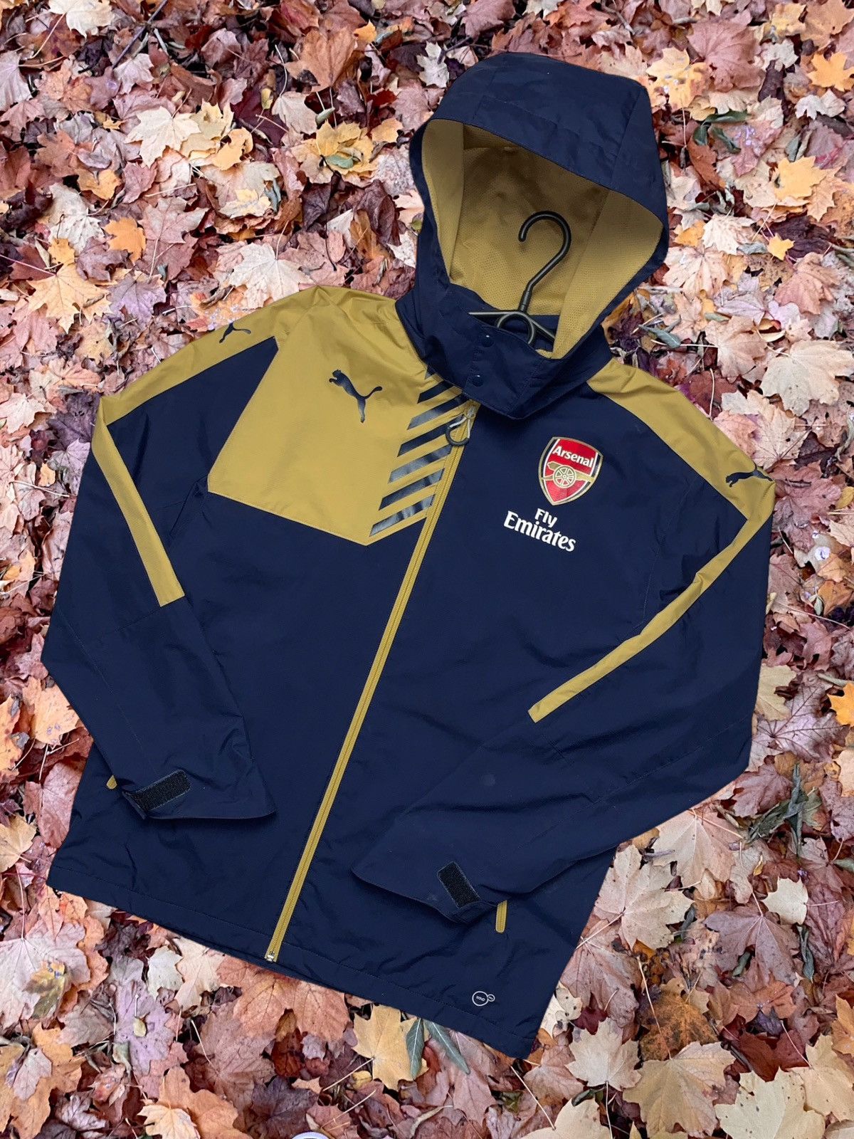 image of Vintage Arsenal Soccer Jacket Puma Size L in Navy, Men's