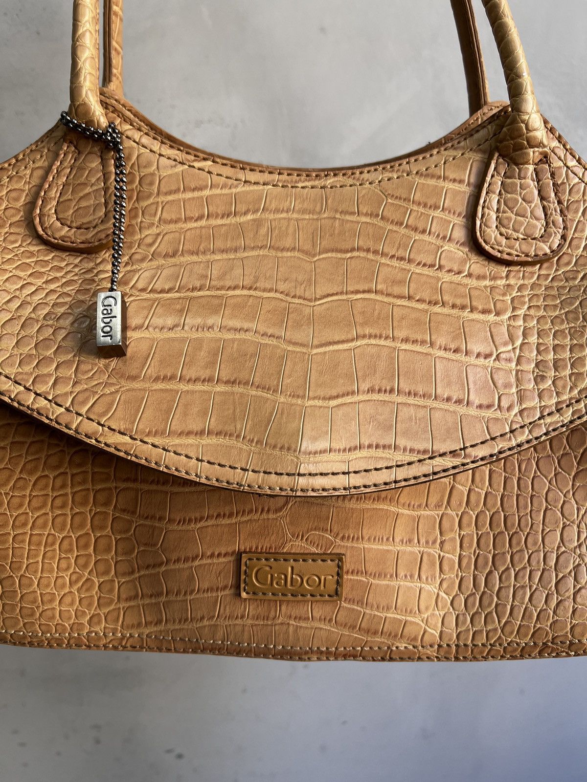KMRii Tan Crocodile pattern Leather Handbag Y2K kmrii style Size ONE SIZE - 4 Thumbnail