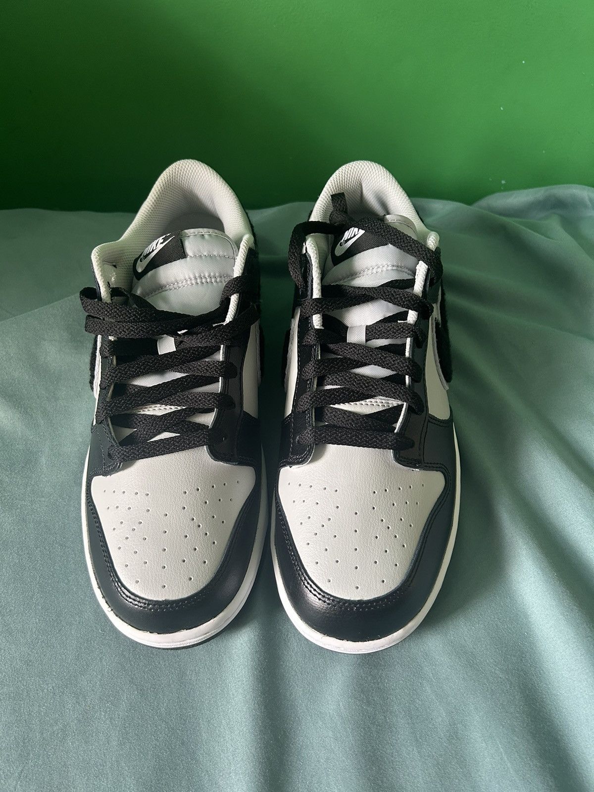 Nike Nike Dunk Low Chenille Swoosh 2022 Size US 10 / EU 43 - 8 Thumbnail