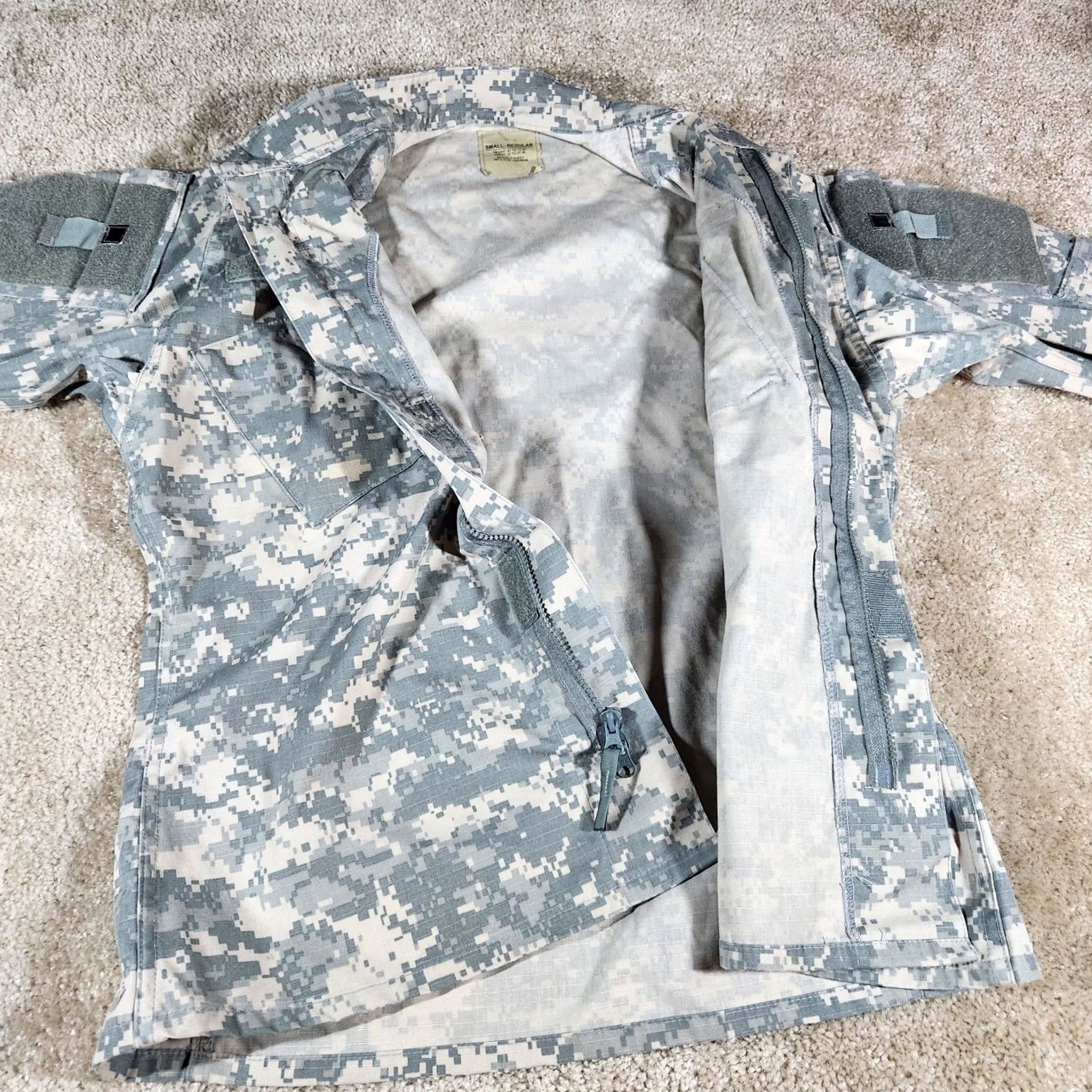 Vintage US Army Combat Uniform Coat Small Green Gray Camo NATO Mens Size US S / EU 44-46 / 1 - 5 Thumbnail