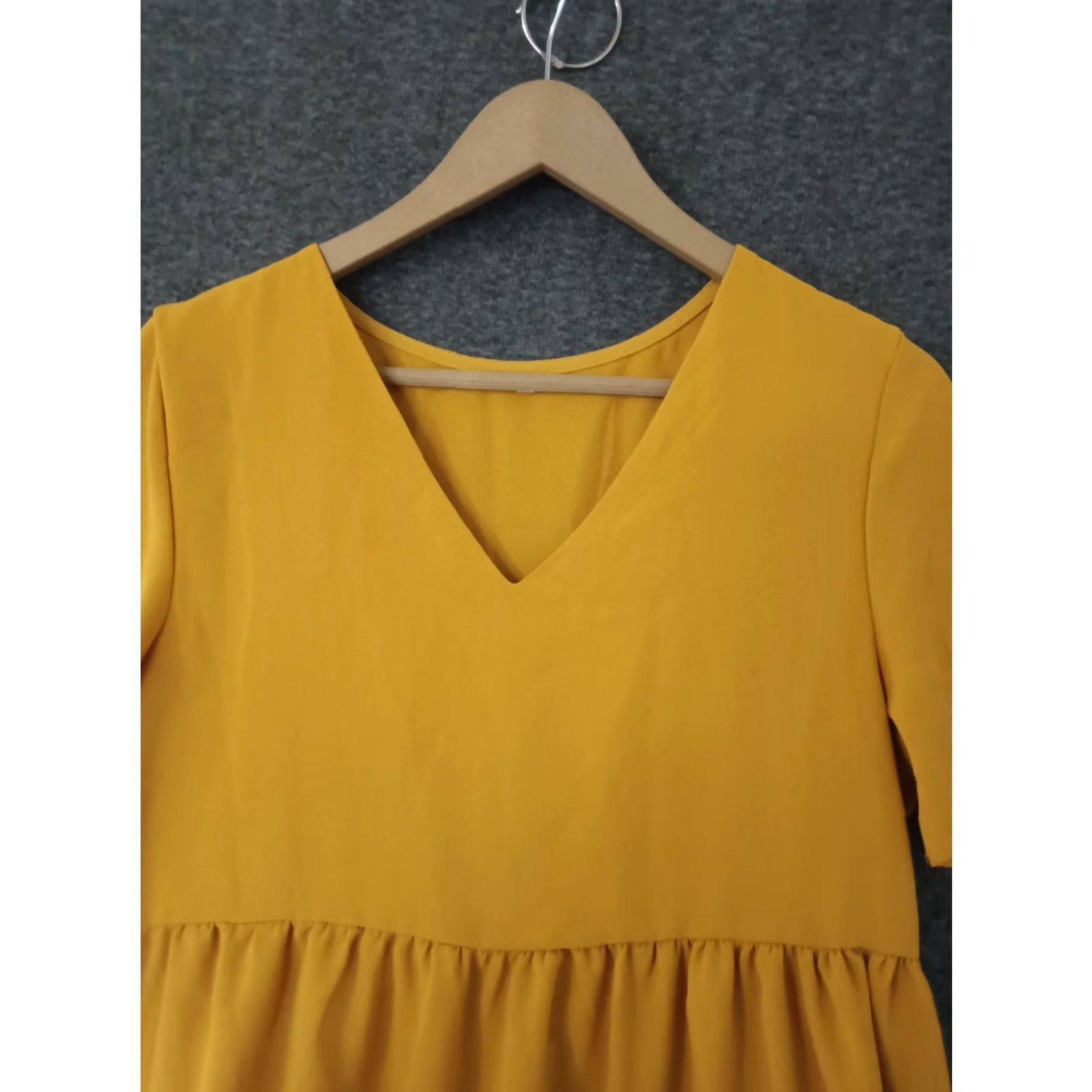 Vintage VINTAGE Solid Mustard Yellow Women’s V-Neck Ariel Tiered M Dress Dress Vintage Size M / US 6-8 / IT 42-44 - 3 Thumbnail
