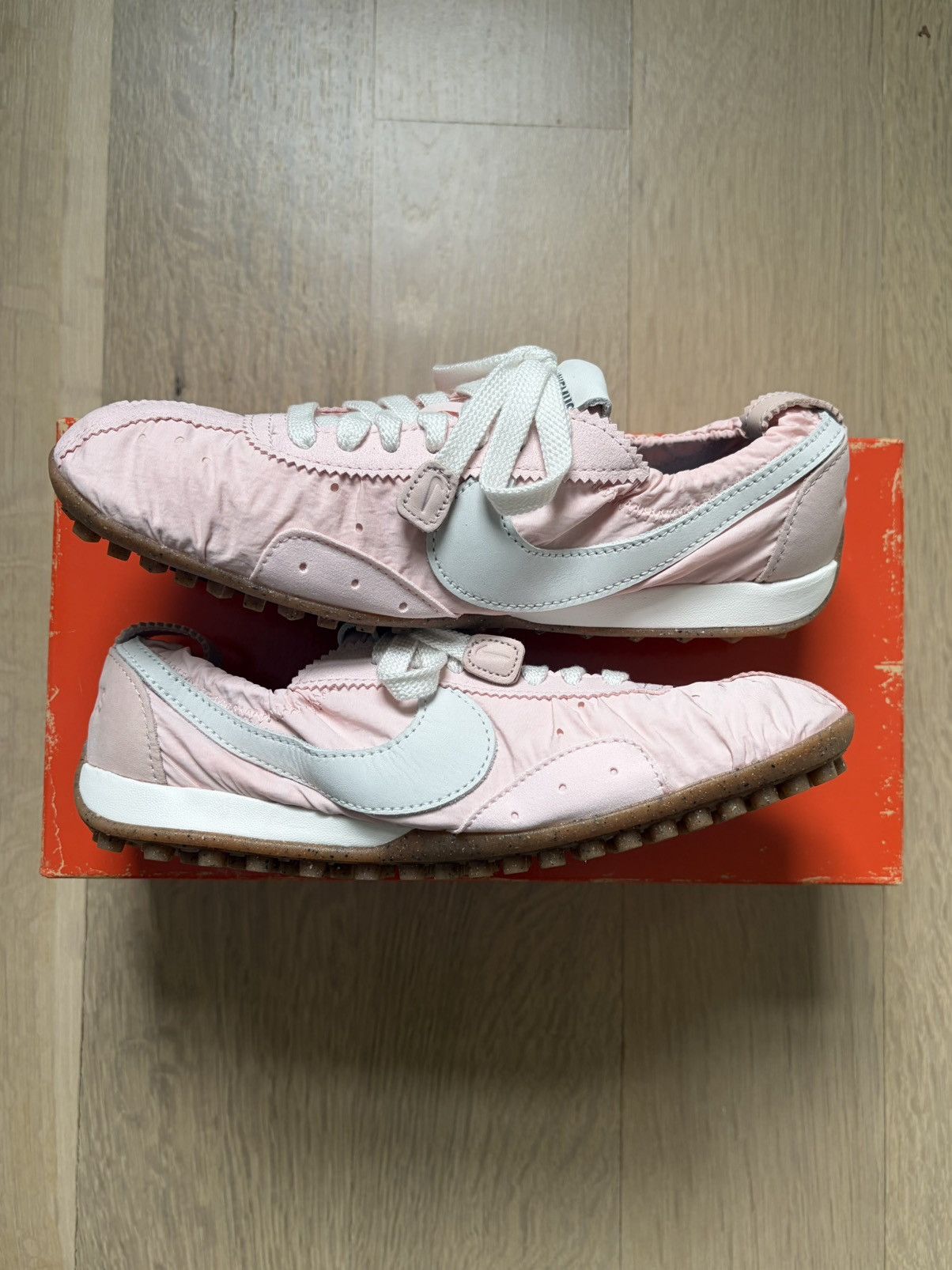 Nike Nike x Jacquemus Moon Shoe SP Aluminum Pink HV8547-601 Size US 9.5 / IT 39.5 - 8 Thumbnail