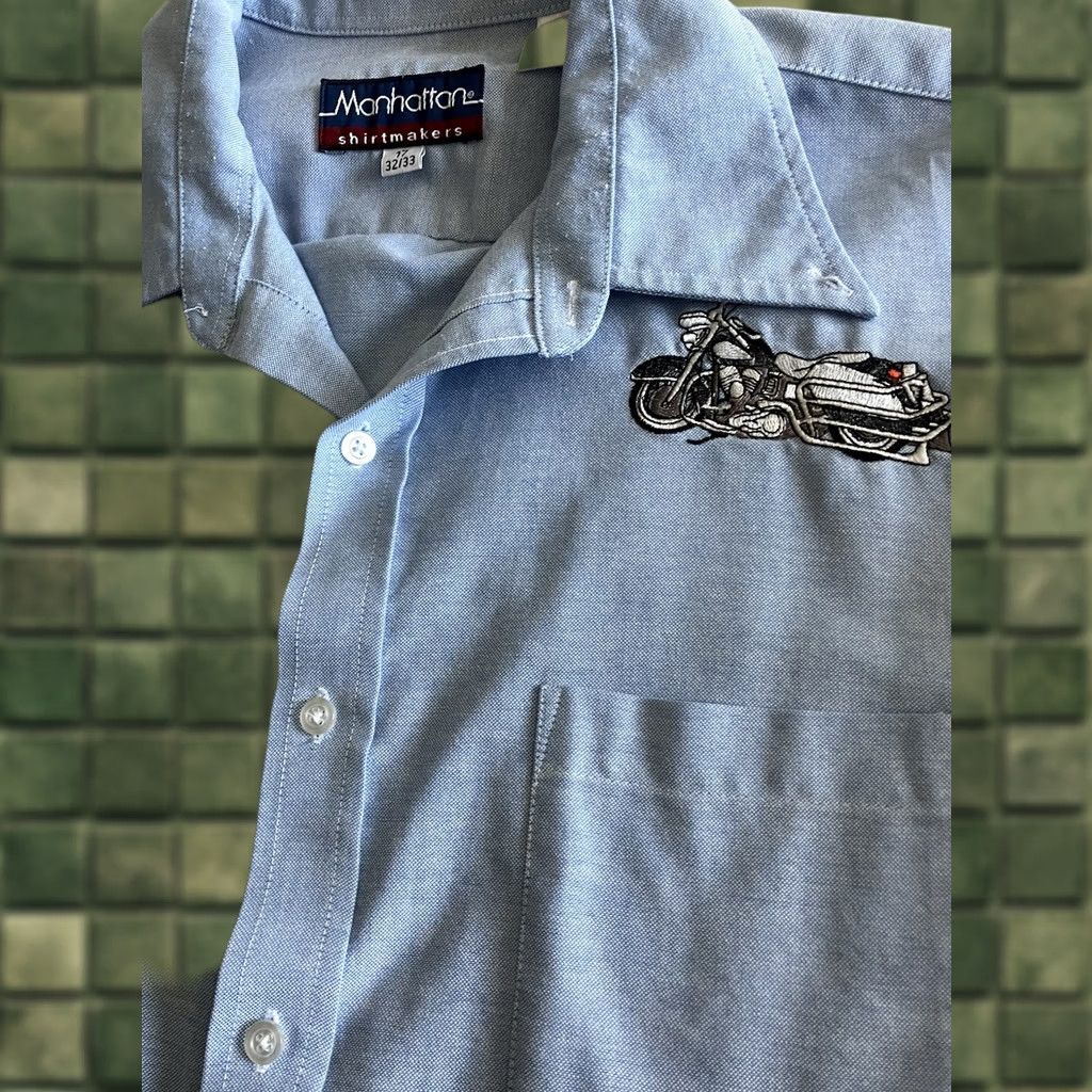 Vintage Manhattan Shirtmakers Shirt Men L Blue Cotton Knit Short Sleeve Embroidered Motorcycle Button-Up Casual Regular Size L Mens Size US L / EU 52-54 / 3 - 1 Thumbnail