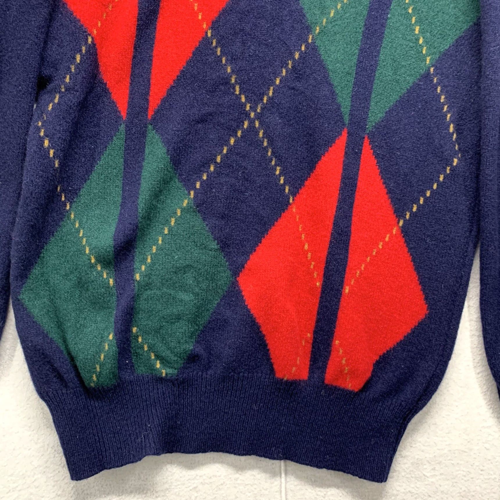 Vintage VINTAGE John Ashford Men’s Pullover Sweater Long Sleeve Crew Neck Argyle Knit Wool Lambswool Navy 80s 90s Retro Casual Size US M / EU 48-50 / 2 - 4 Thumbnail
