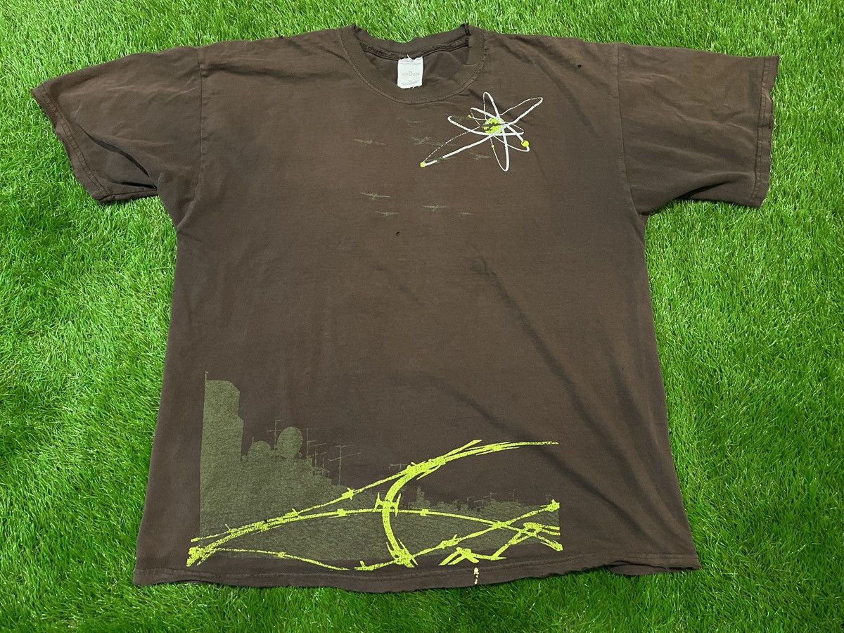 Band Tees Vintage Strung Out 2006 Tour Fat Wreck Chords Double Sided Size US XL / EU 56 / 4 - 1 Thumbnail