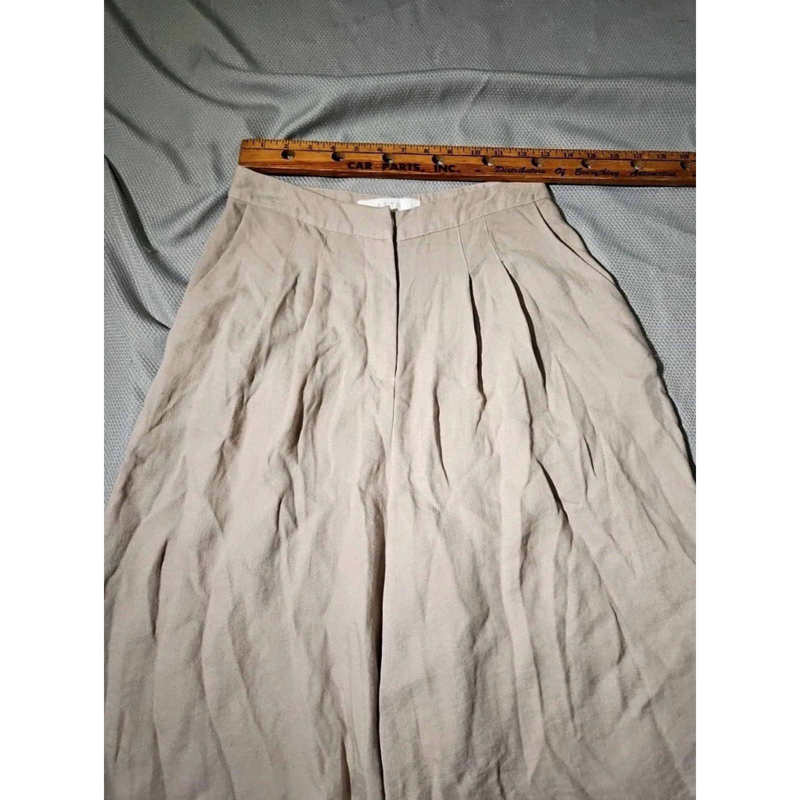 ASTR The Label ASTR The Label Pants Womens S Beige Pleated Crop Chino Luxury Preppy Wide-Leg Ankle Climate: Spring Summer Fall Women - Regular Fit Size 28" / US 6 / IT 42 - 2 Thumbnail