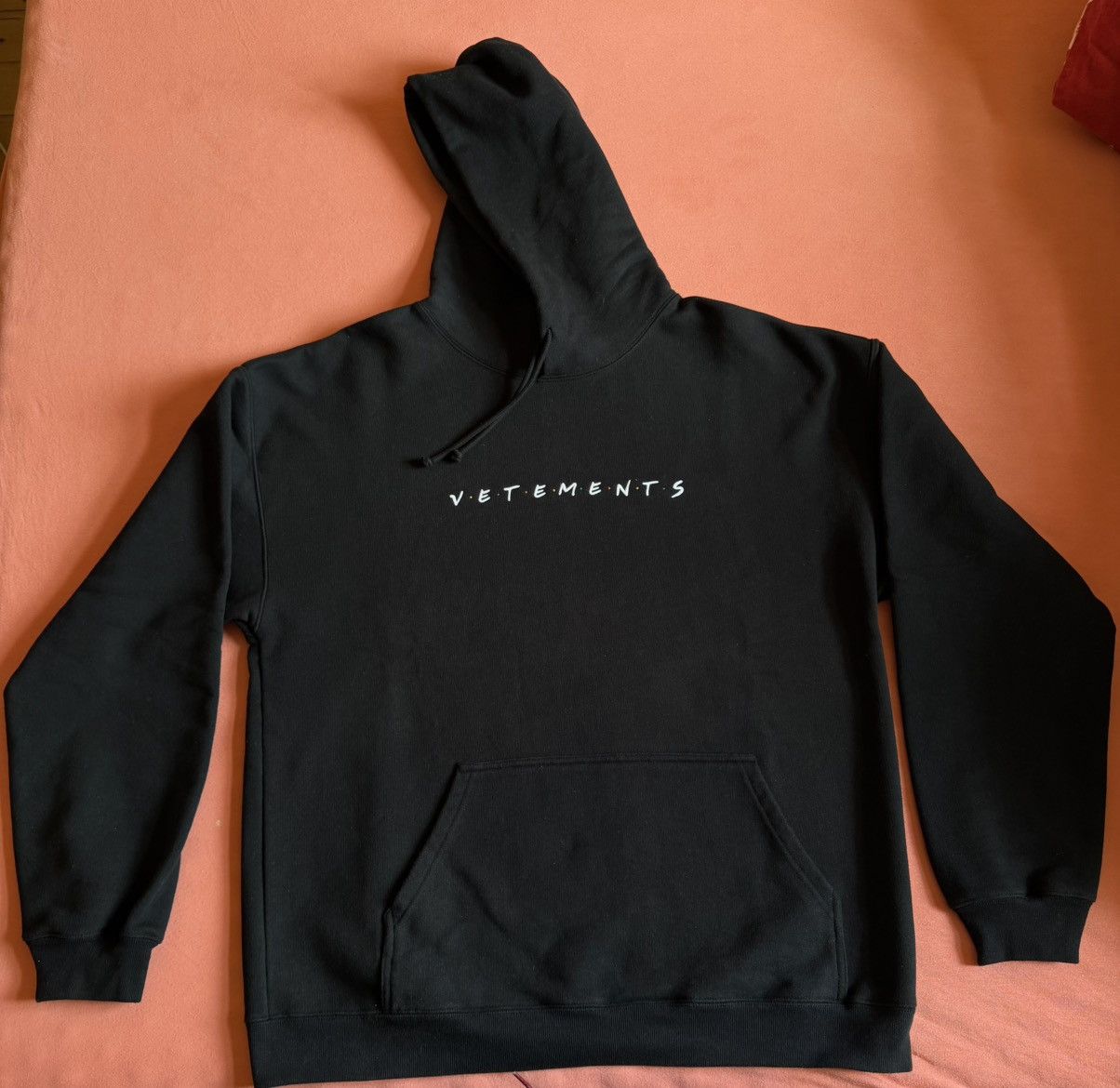 Vetements Vetements Hoodie Frienldy Logo black Great condition Size US S / EU 44-46 / 1 - 13 Thumbnail