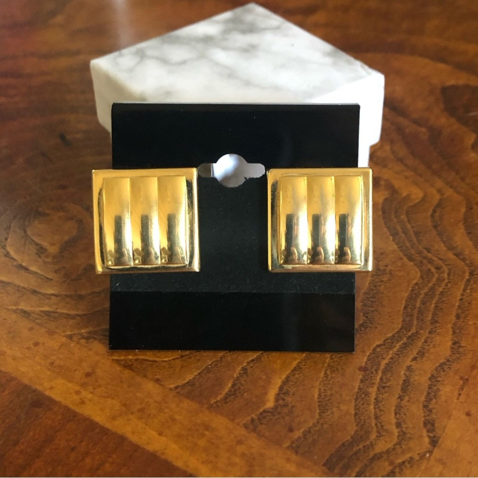 Monet Vintage Monet textured gold plated pierced earrings Size ONE SIZE - 8 Thumbnail