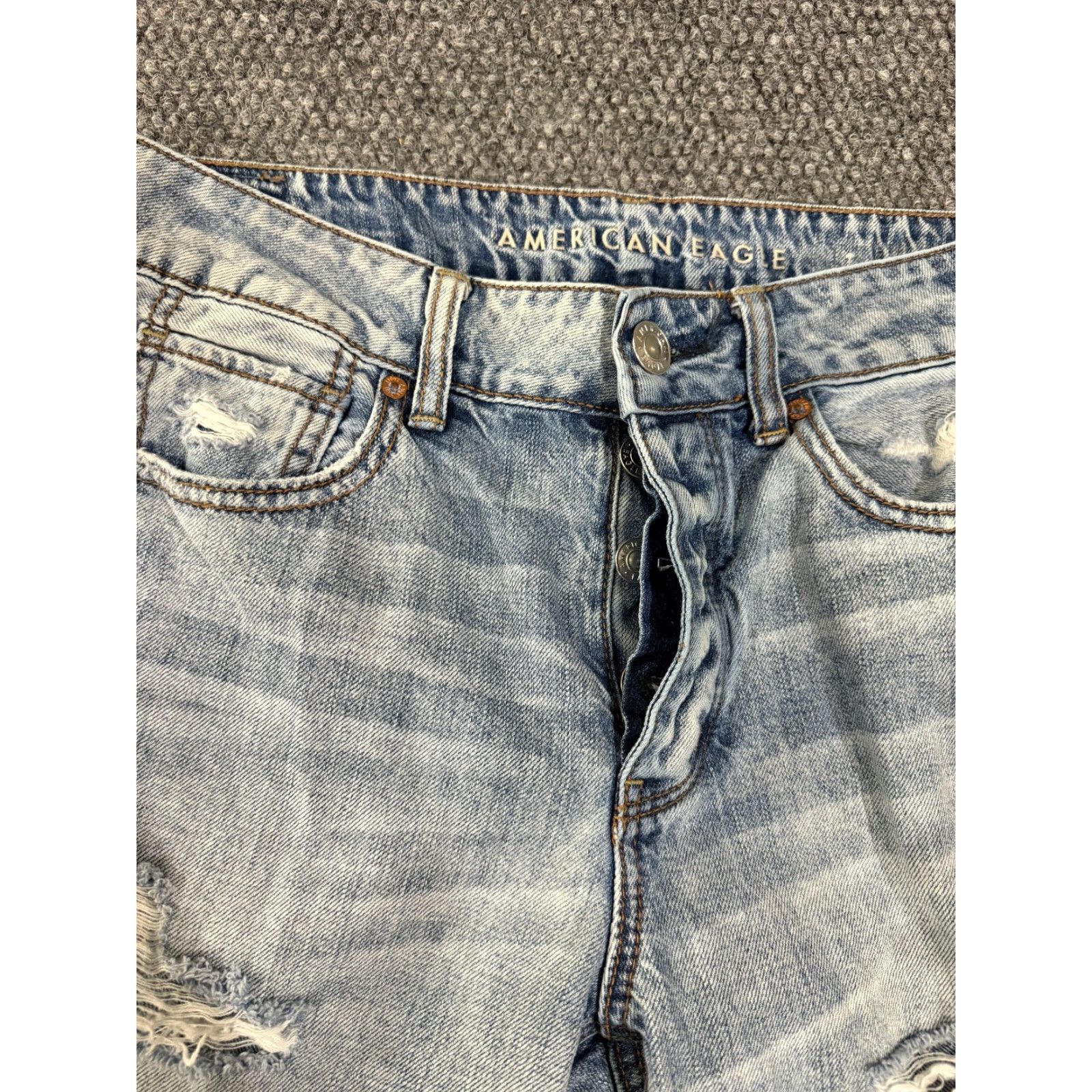American Eagle Outfitters American Eagle Outfitters Jeans Womens 6 Distressed Blue Denim Straight 5-Pocket Pockets Stretch Regular Rise High 31 In Inseam Blue Pants Pants Mens? Size 28" / US 6 / IT 42 - 6 Thumbnail