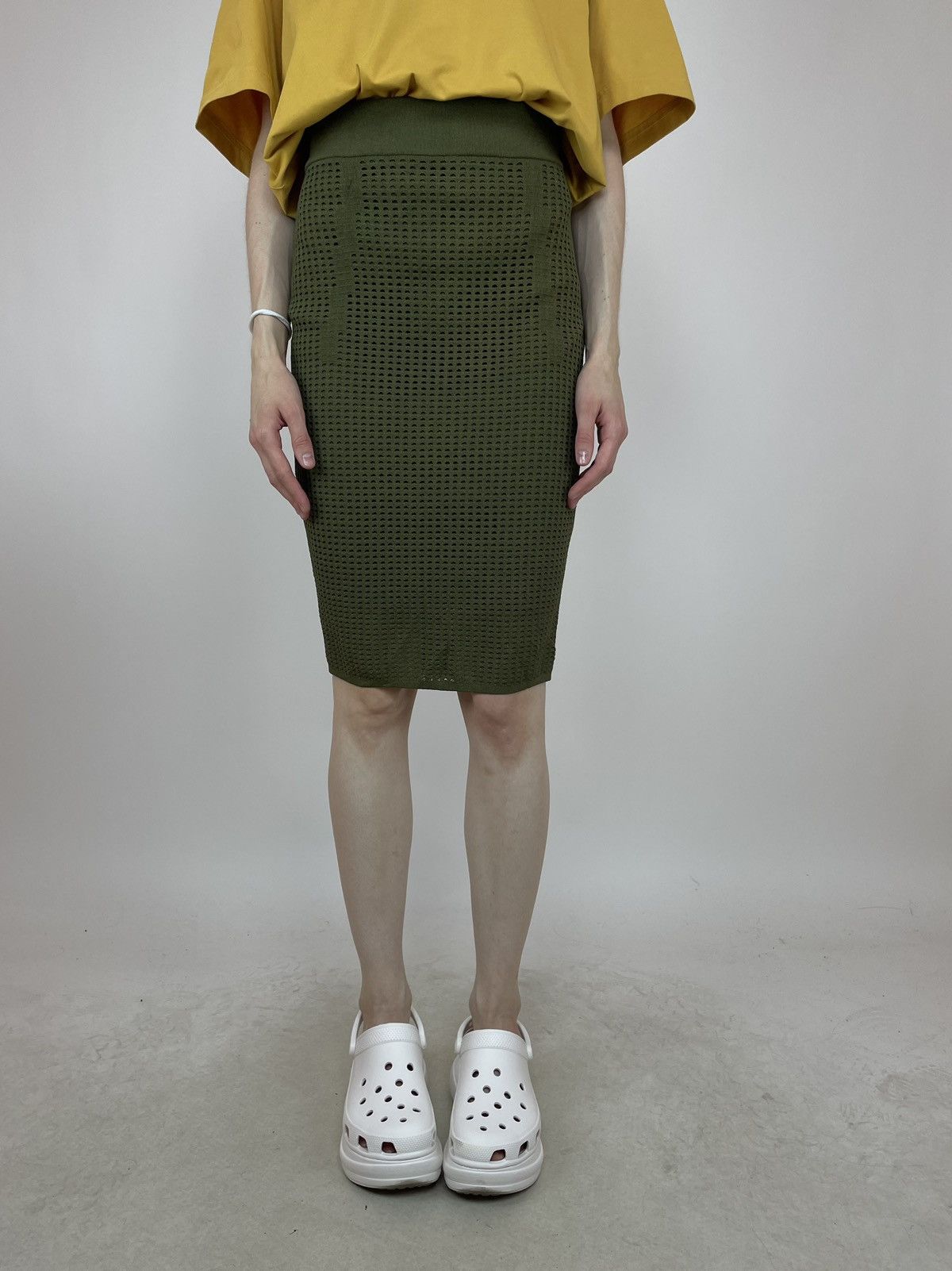Japanese Brand JOHN + JENN PERFORATED OVERLAY PENCIL SKIRT GEEM SIZE SMALL Size 24" / US 00 / IT 34 - 1 Thumbnail