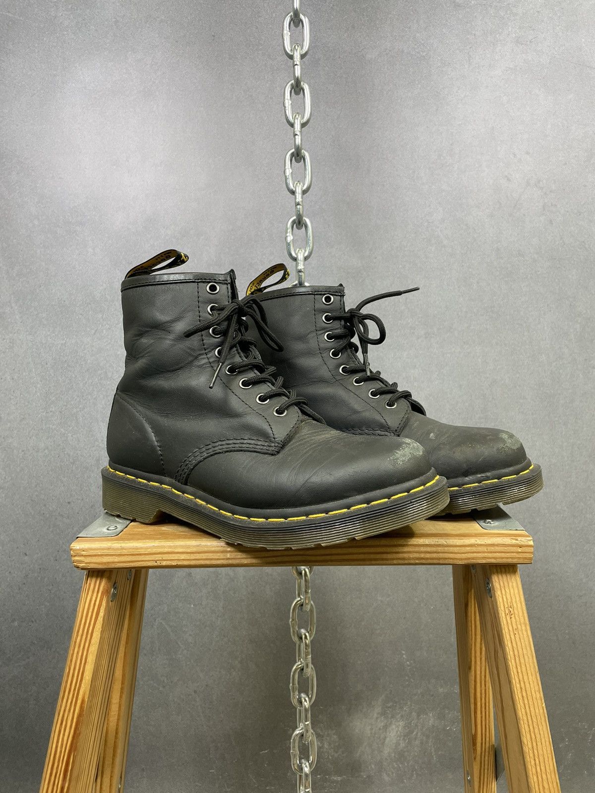 Second hand doc martens size 7 deals