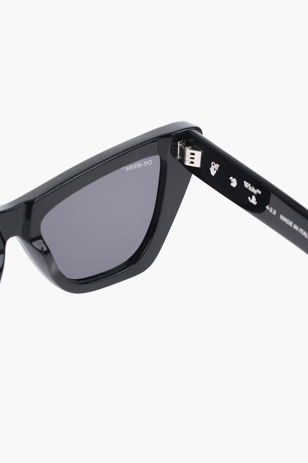 Off-White og1mm0426 Size: OS / Maxi Sunglasses in Black Size ONE SIZE - 3 Thumbnail
