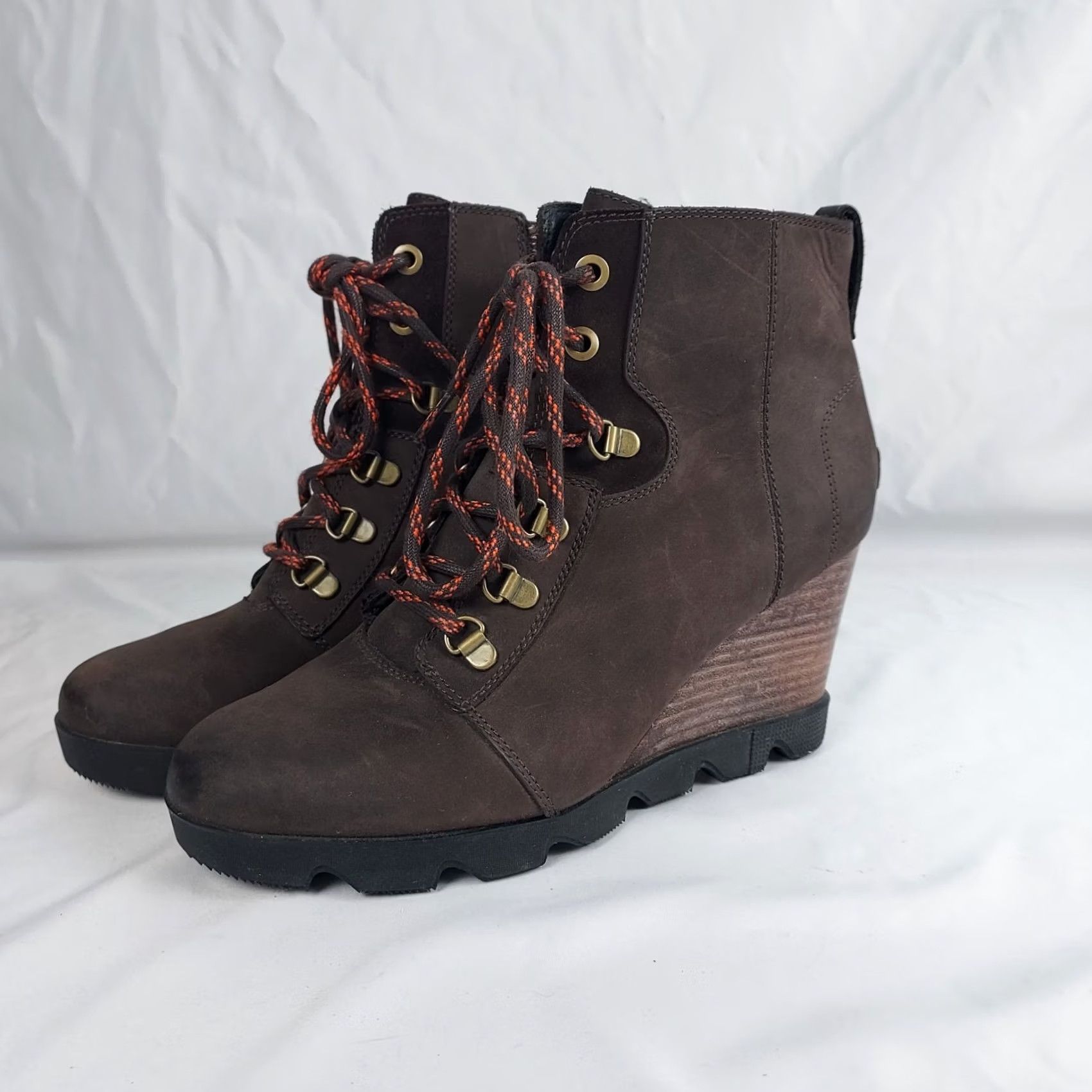 SOREL Sorel Womens Bootie Brown Leather Wedge Lug Sole Ankle Booties Women US 10 UK 8 EU 41 Size US 8 / IT 38 - 2 Thumbnail