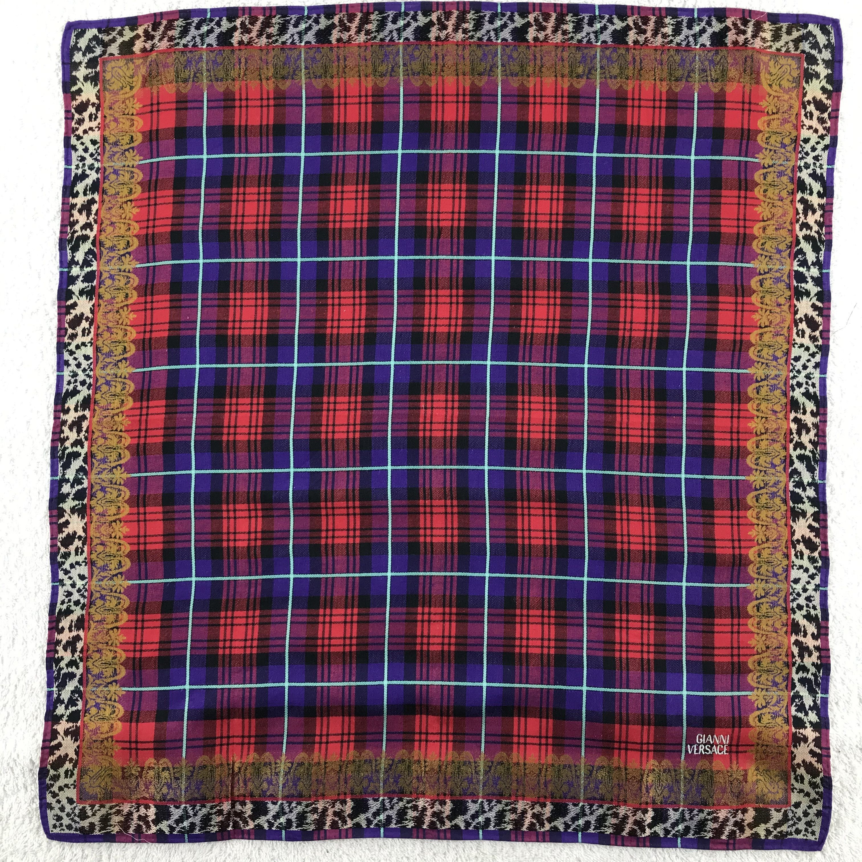 Versace × Vintage Gianni Versace Bandana/ Handkerchief / Neckerchief Size ONE SIZE - 3 Thumbnail