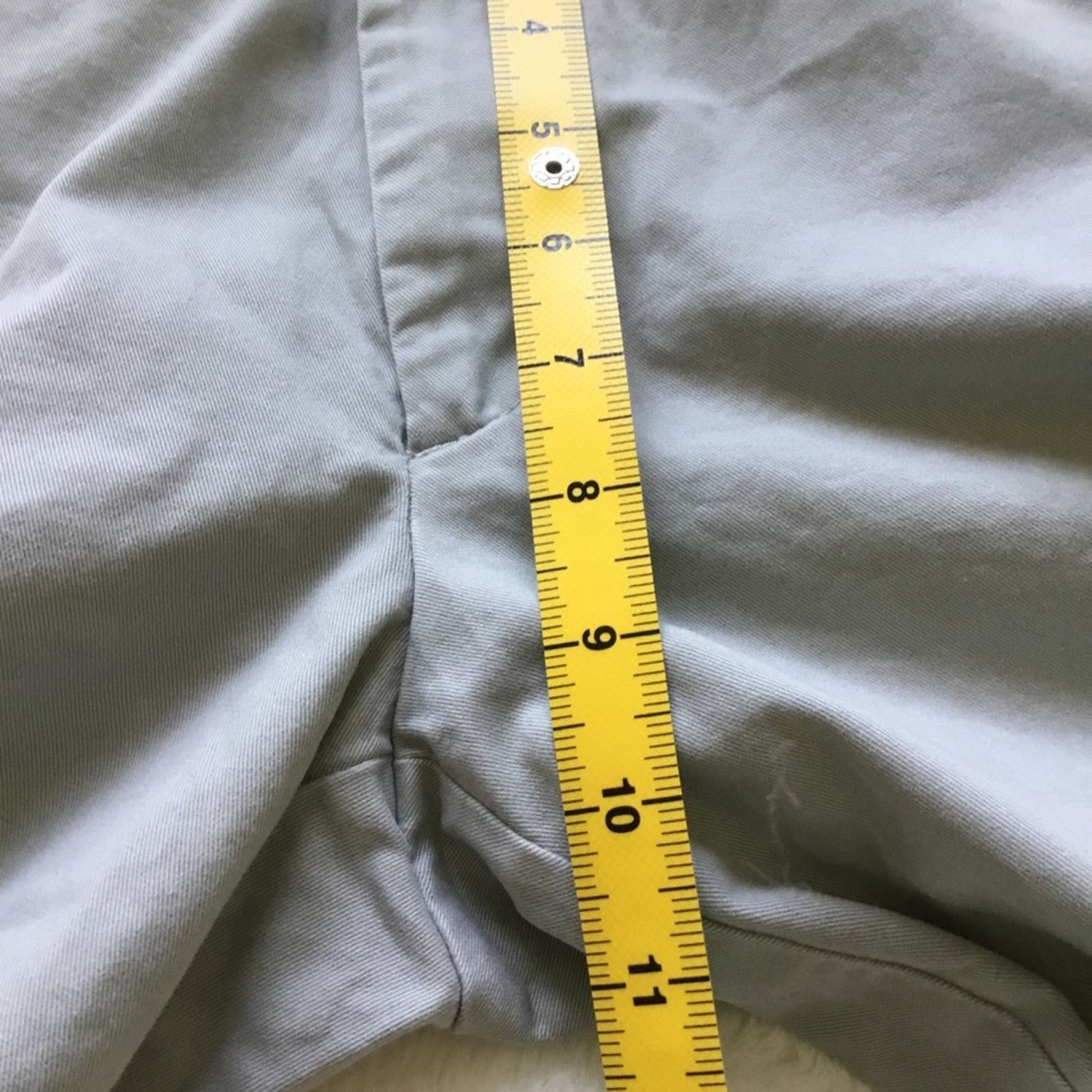 Banana Republic Banana Republic Men's Light Gray Aiden Chino Shorts Size US 28 / EU 44 - 7 Thumbnail