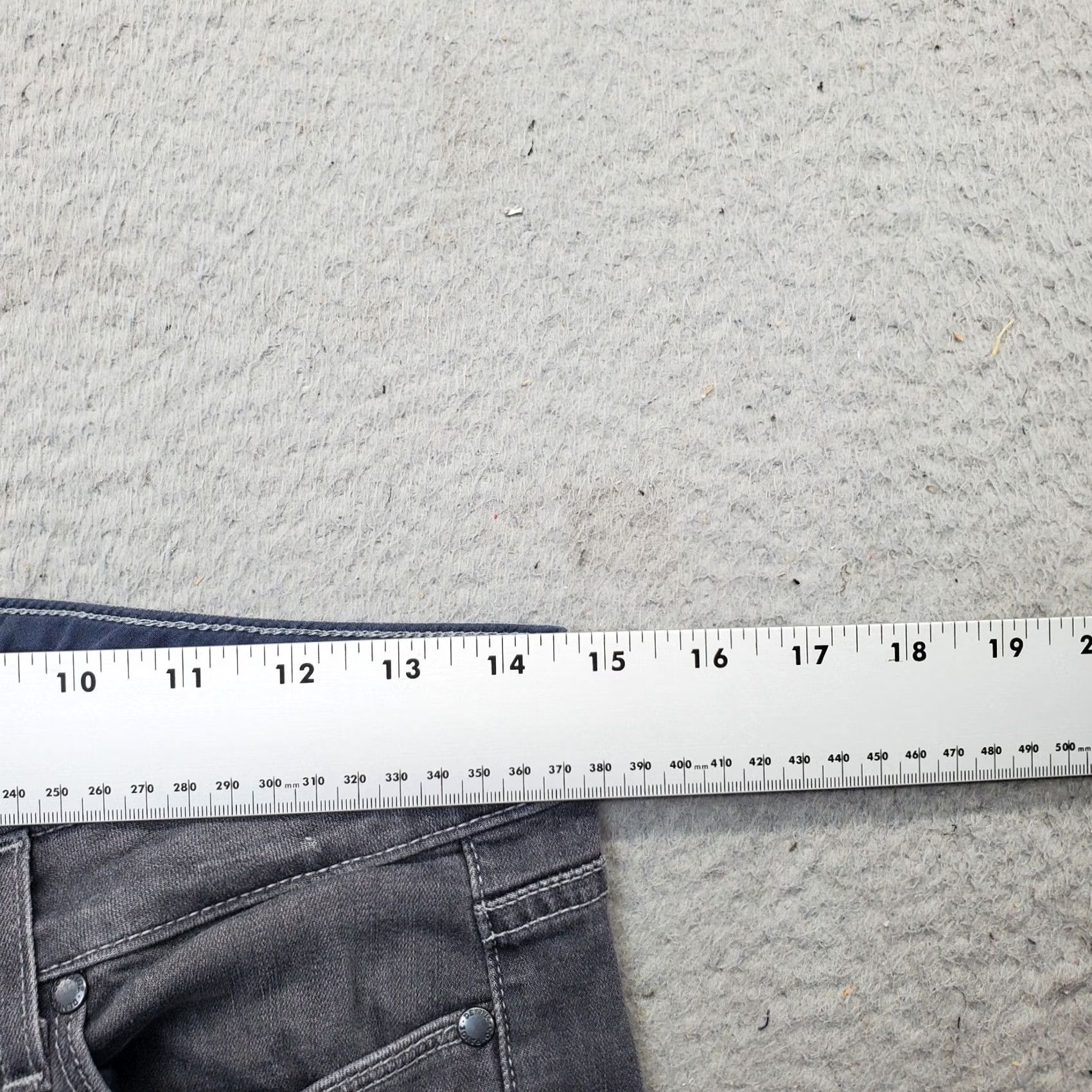 Paige Paige Jeans Womens 30 Gray Denim Hoxton Ultra Skinny Distressed Whiskered Jeans Slim 31in Inseam Womens 30 Gray Distressed Pockets Button Jeans Size 30" / US 8 / IT 44 - 5 Thumbnail